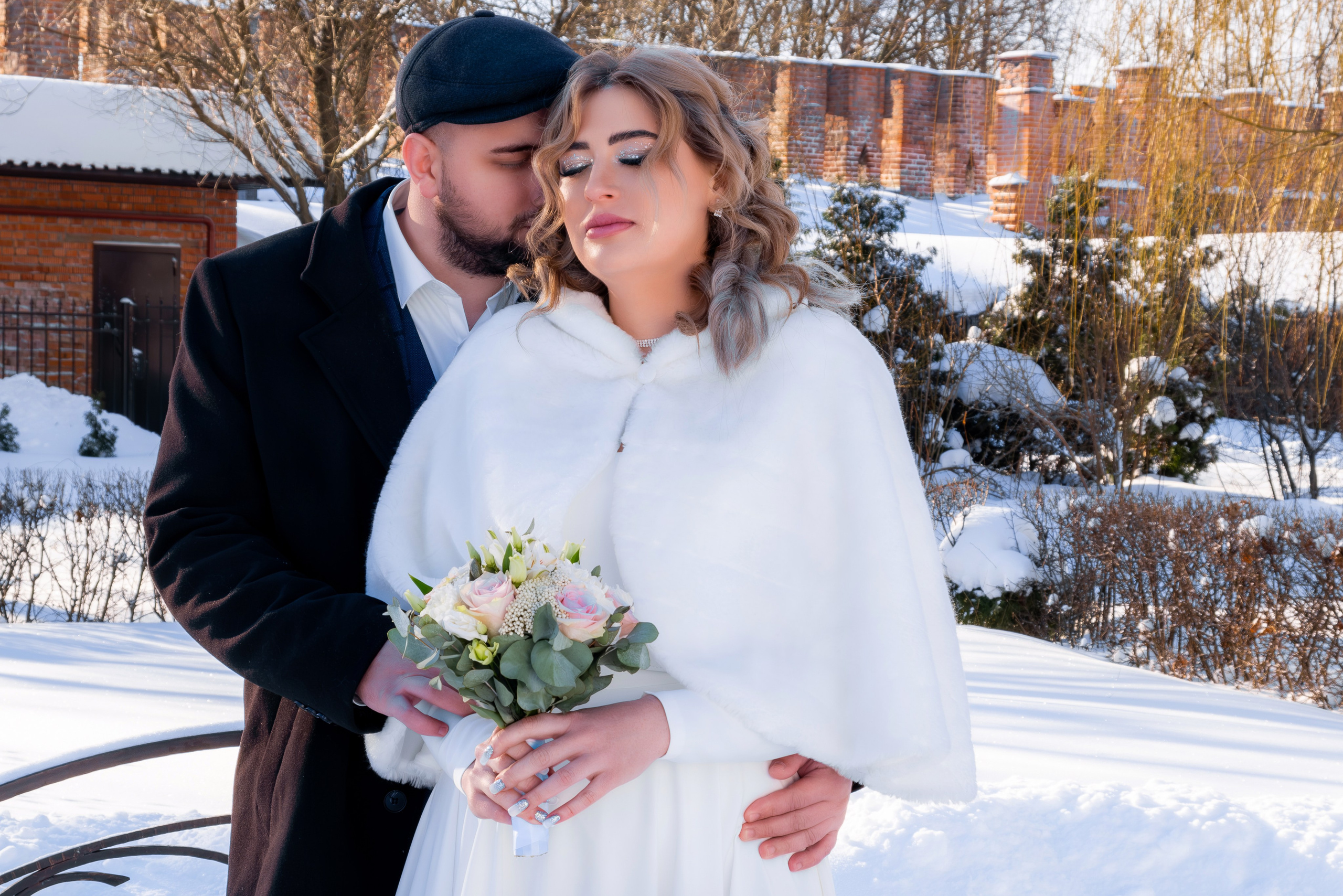 Свадебный фотограф Смоленск, Лучший свадебный фотограф Смоленск, Фотосессия на&nbsp;свадьбе Смоленск, Профессиональная свадебная фотосъемка, Свадебная студия, Бесплатная консультация по&nbsp;свадебной фотосъемке, Индивидуальный подход к&nbsp;каждой паре, Авторская обработка фотографий Свадебные альбомы и&nbsp;фотокниги