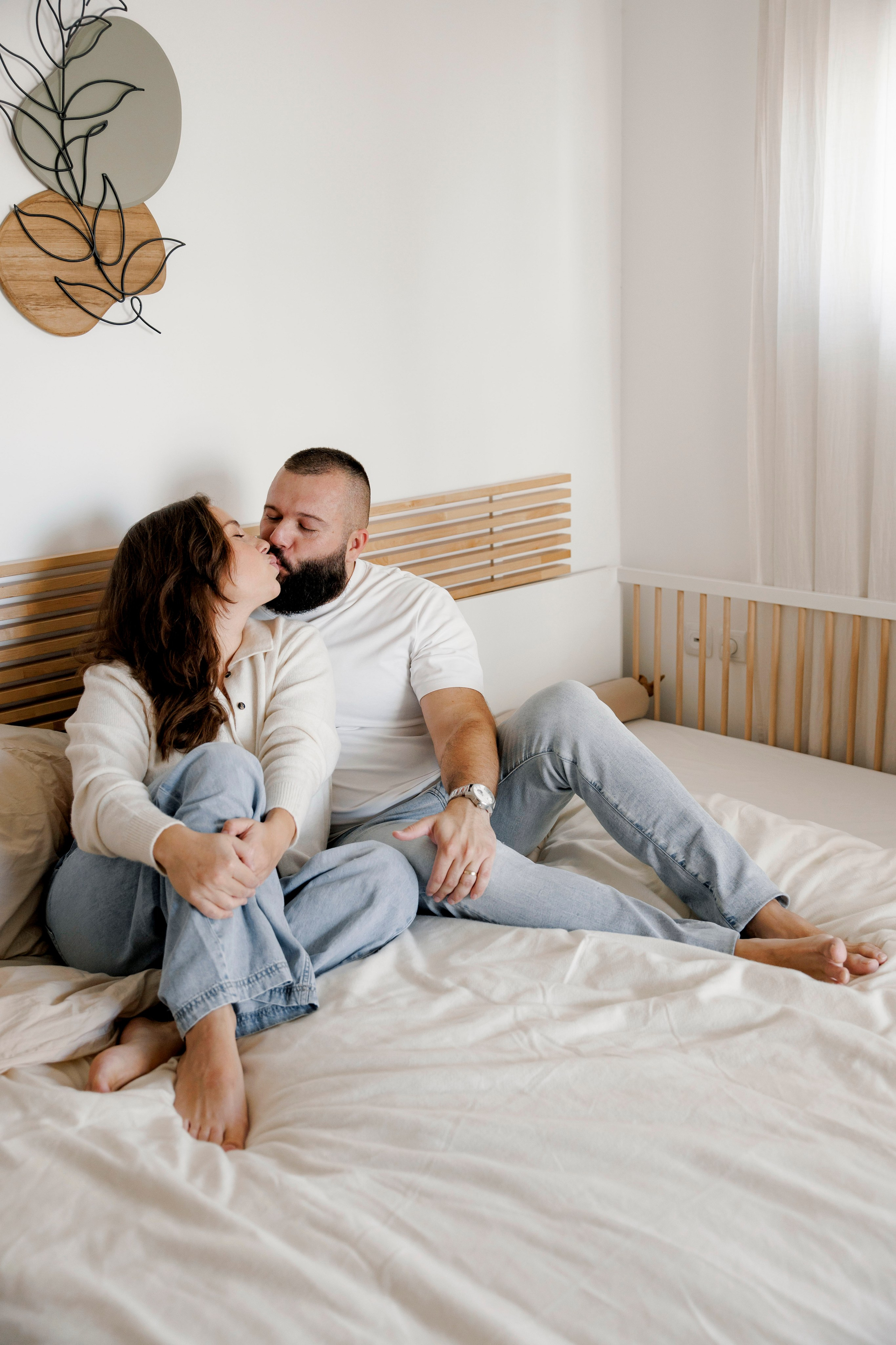 Pregnancy & Family photoshoot at home. Wedding and family photographer