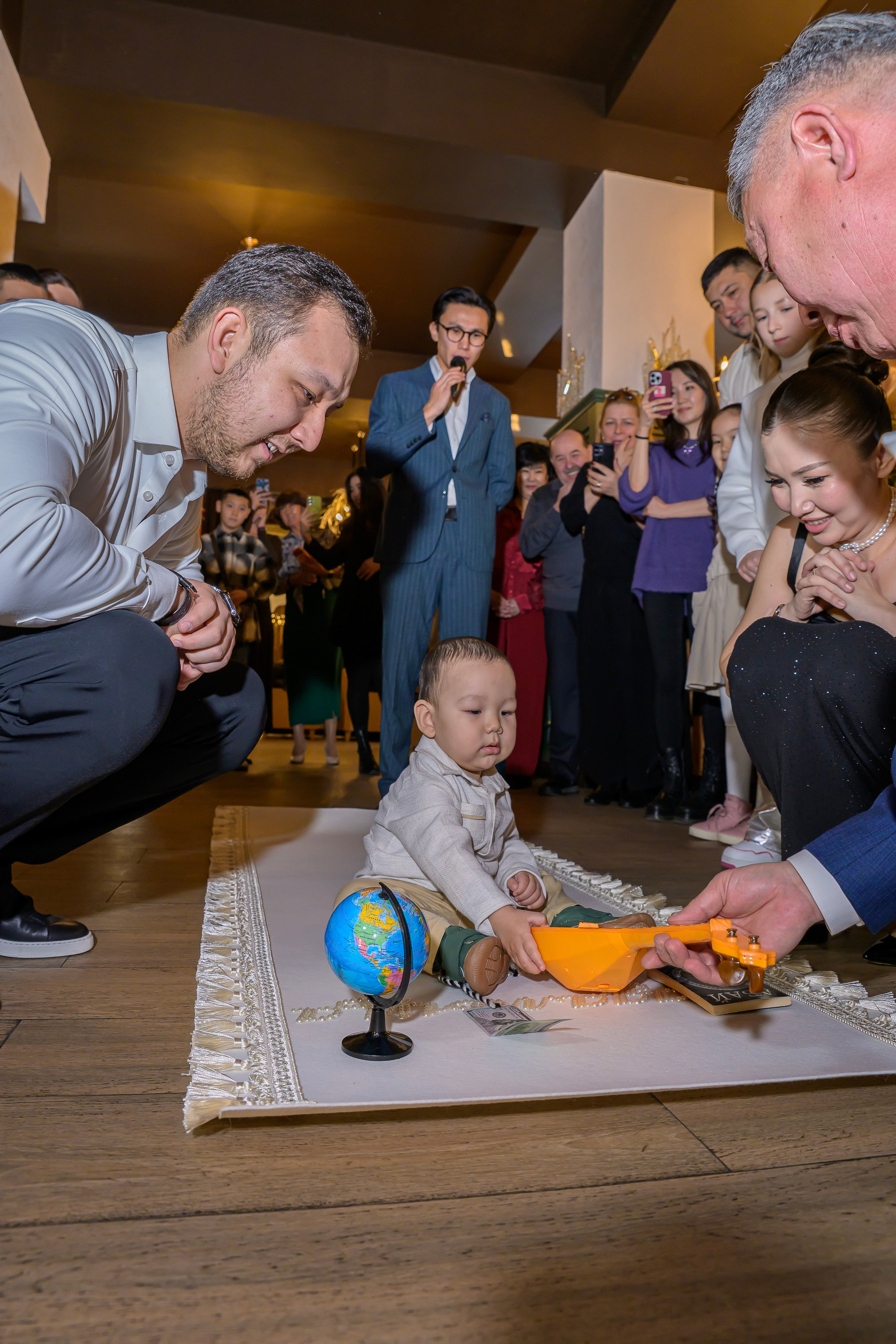 Фотосъемка мероприятия Тусау Кесер. 1 годик Мади. Фотограф в Алматы Егор Поленов