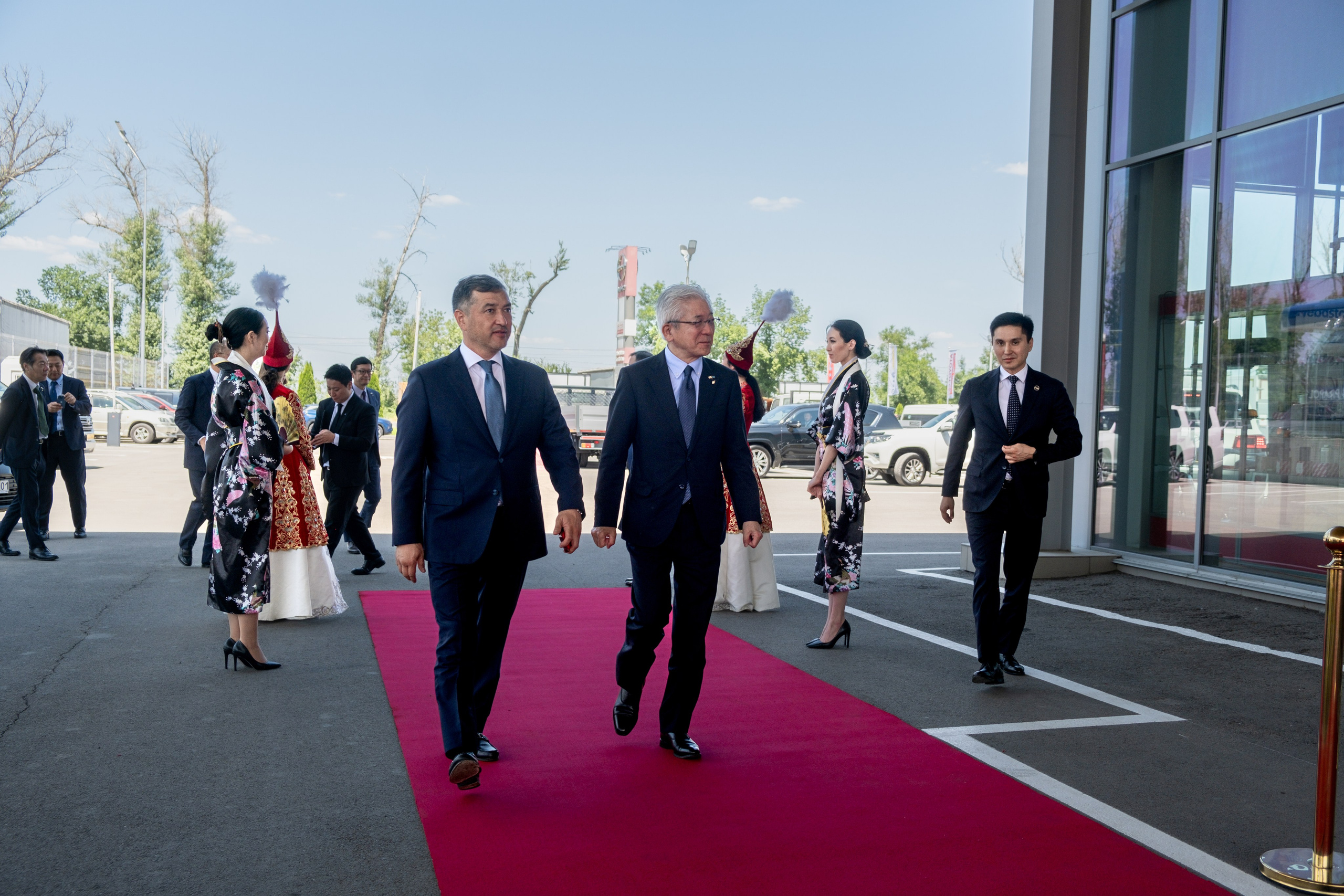 Репортажи. Портреты и репортажные съемки с душой: ваш уникальный момент в объективе Руфата, профессионального фотографа Алматы