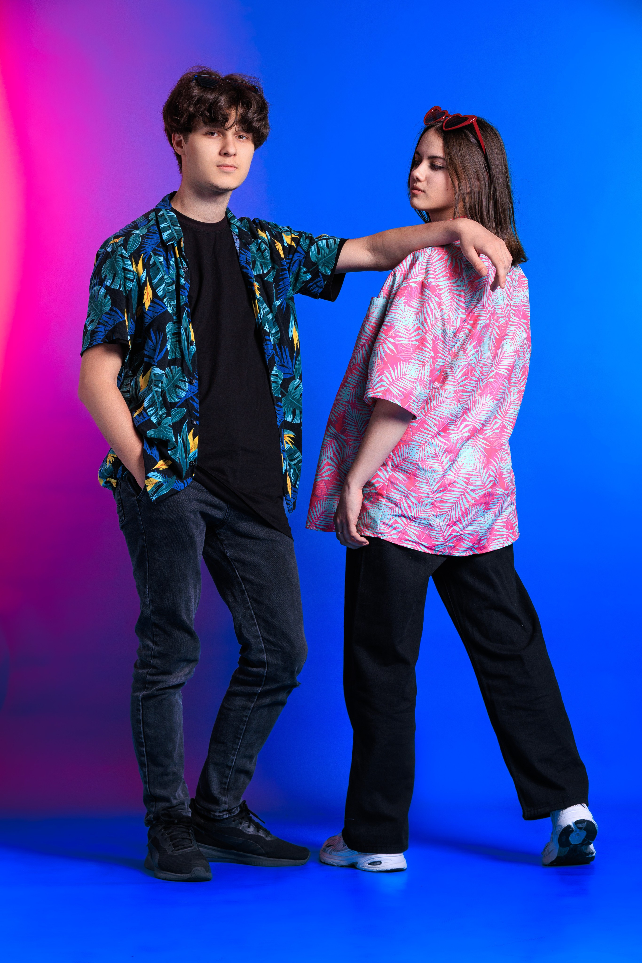 Смотреть фотки в фотостудии. Выпускные альбомы Геленджик, Новороссийск, Краснодар, Туапсе