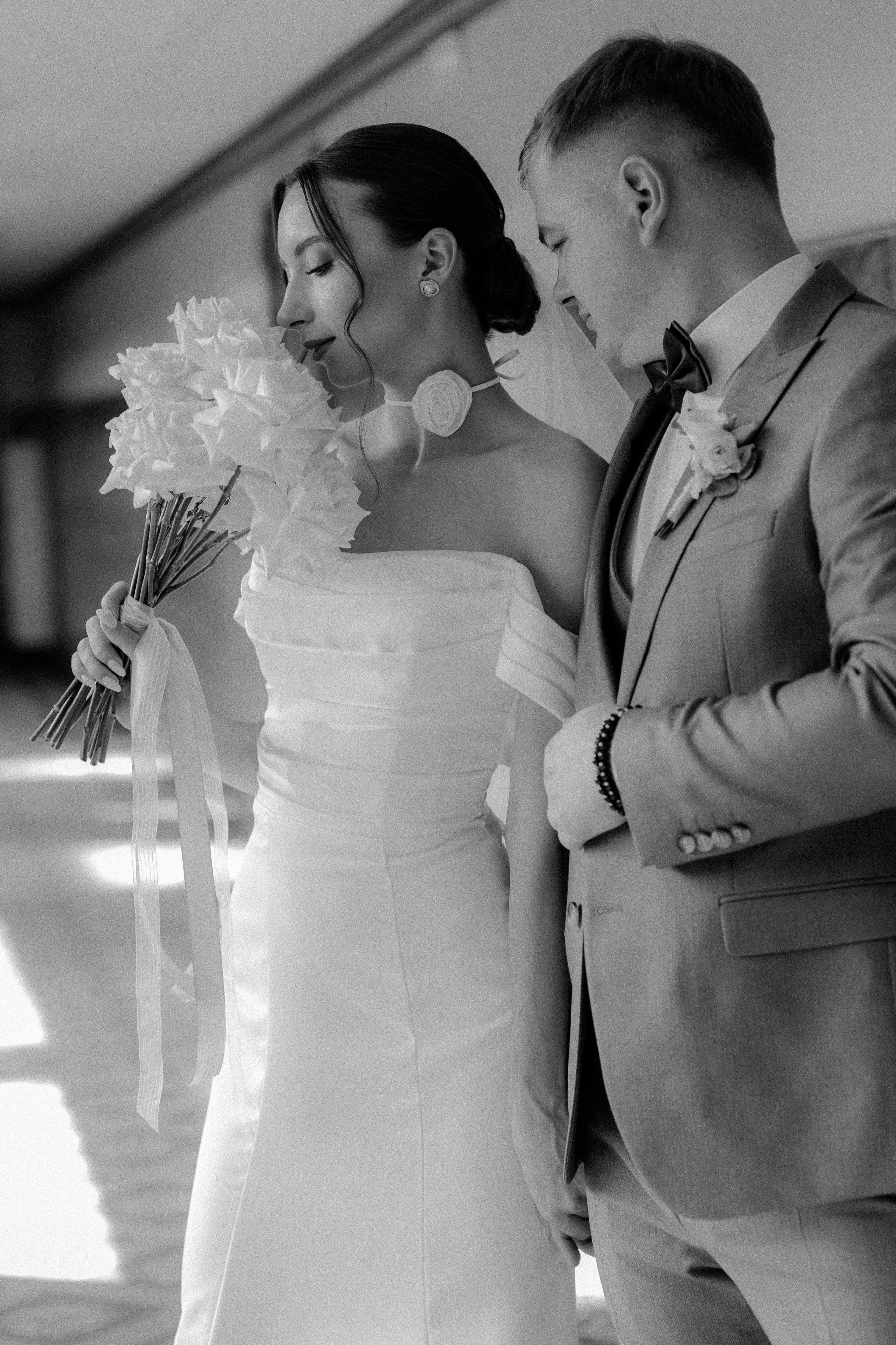 Свадебная осенняя фотосессия Ивана и Лидии в городе. Свадебный и репортажный фотограф в Ярославле и Санкт-Петербурге Роман Микрюков