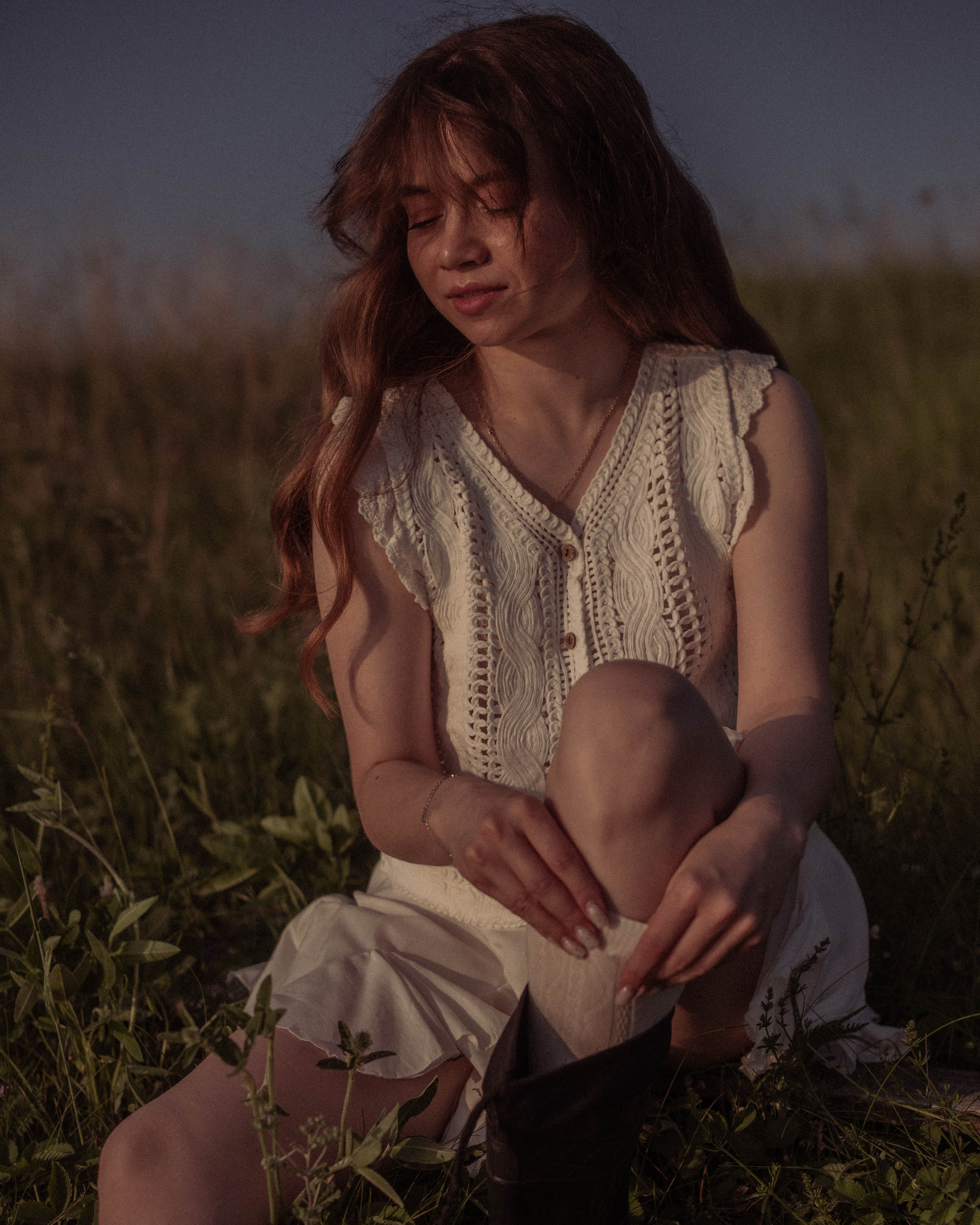 Настя. Женский фотограф. Создатель украшений ручной работы. Модель