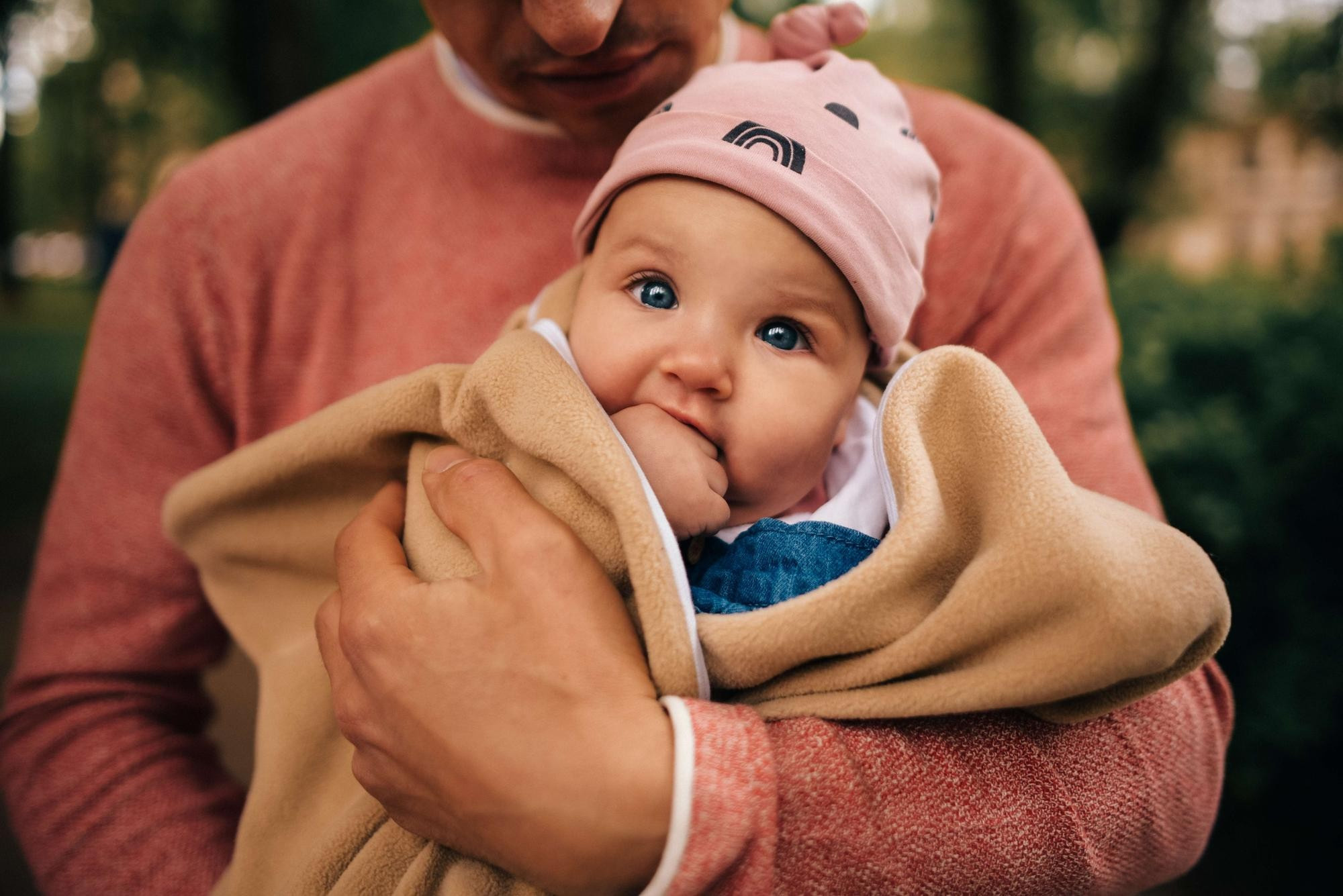 Фососессия в Лопухинском саду. Мирослава Сергей и Светлана. Семейный и свадебный фотограф в Санкт-Петербурге Яна
