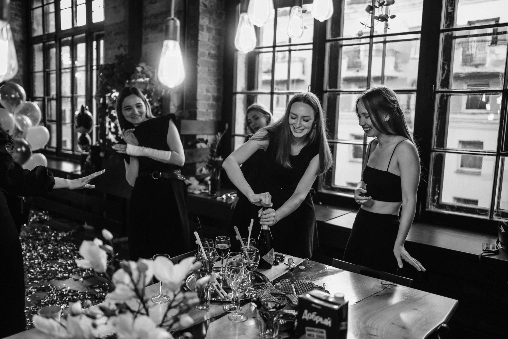 Девичник Элины. Семейный и свадебный фотограф в Санкт-Петербурге Яна