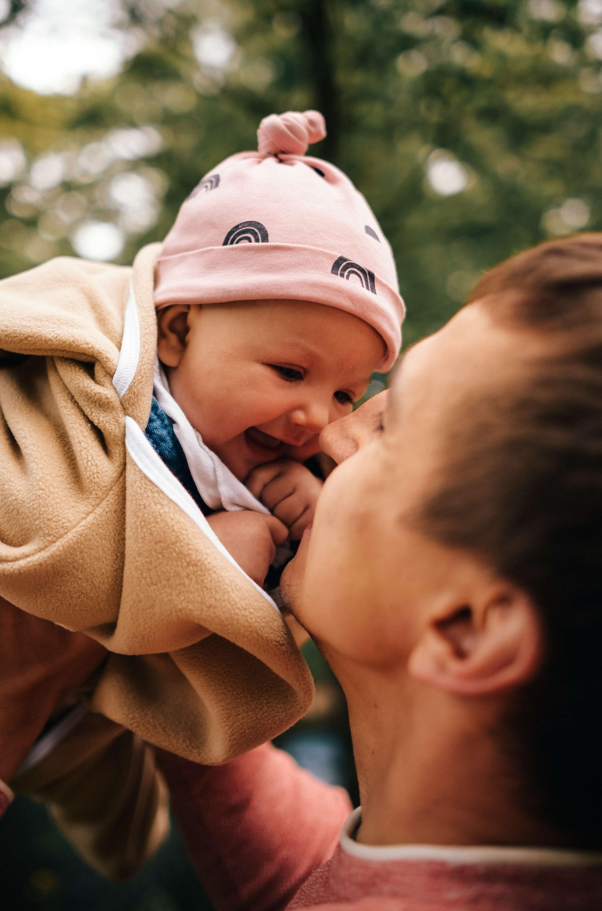 Фососессия в Лопухинском саду. Мирослава Сергей и Светлана. Семейный и свадебный фотограф в Санкт-Петербурге Яна