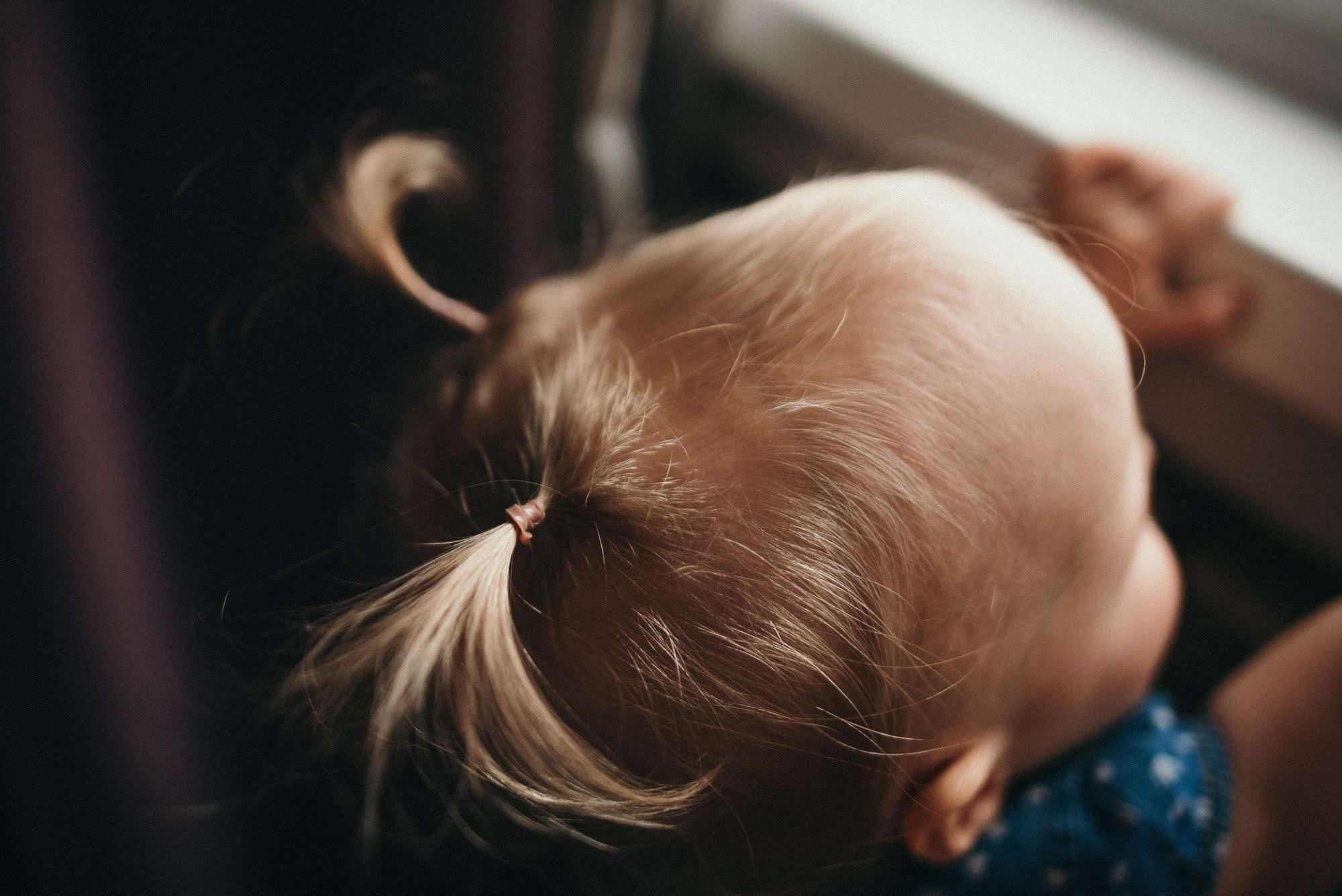 Двойняшки Леня и Ася с бабушкой. Семейный и свадебный фотограф в Санкт-Петербурге Яна