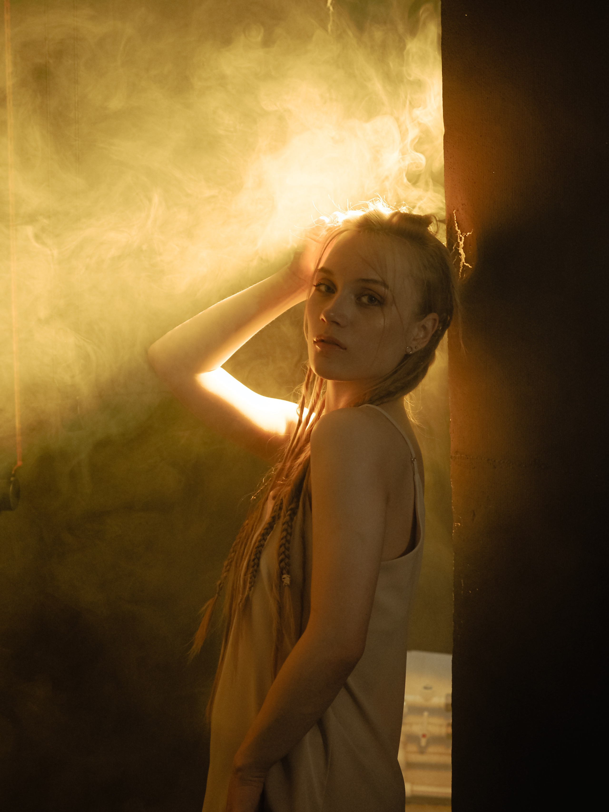 Студийный свет — дым. Фотограф Рязань. Семейный Свадебный фотограф