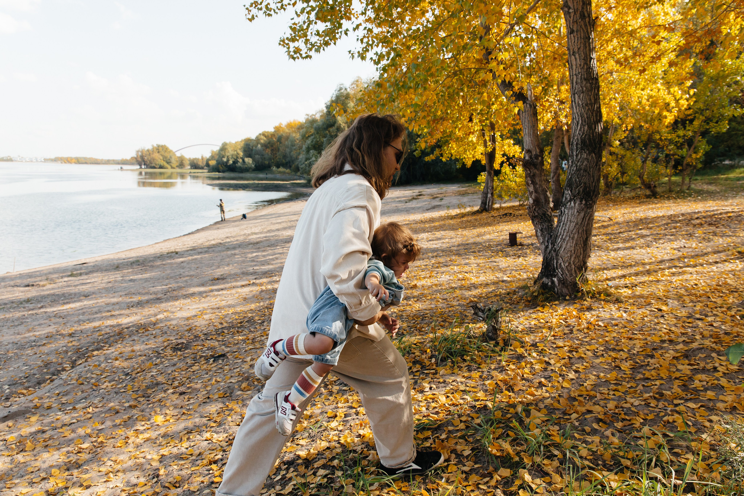 Выманивает из квартир природа нас на выходные. Осенний лес — особый мир. Ведут тропинки потайные…. Душевный фотограф Ваших самых ярких событий Марина Погребняк