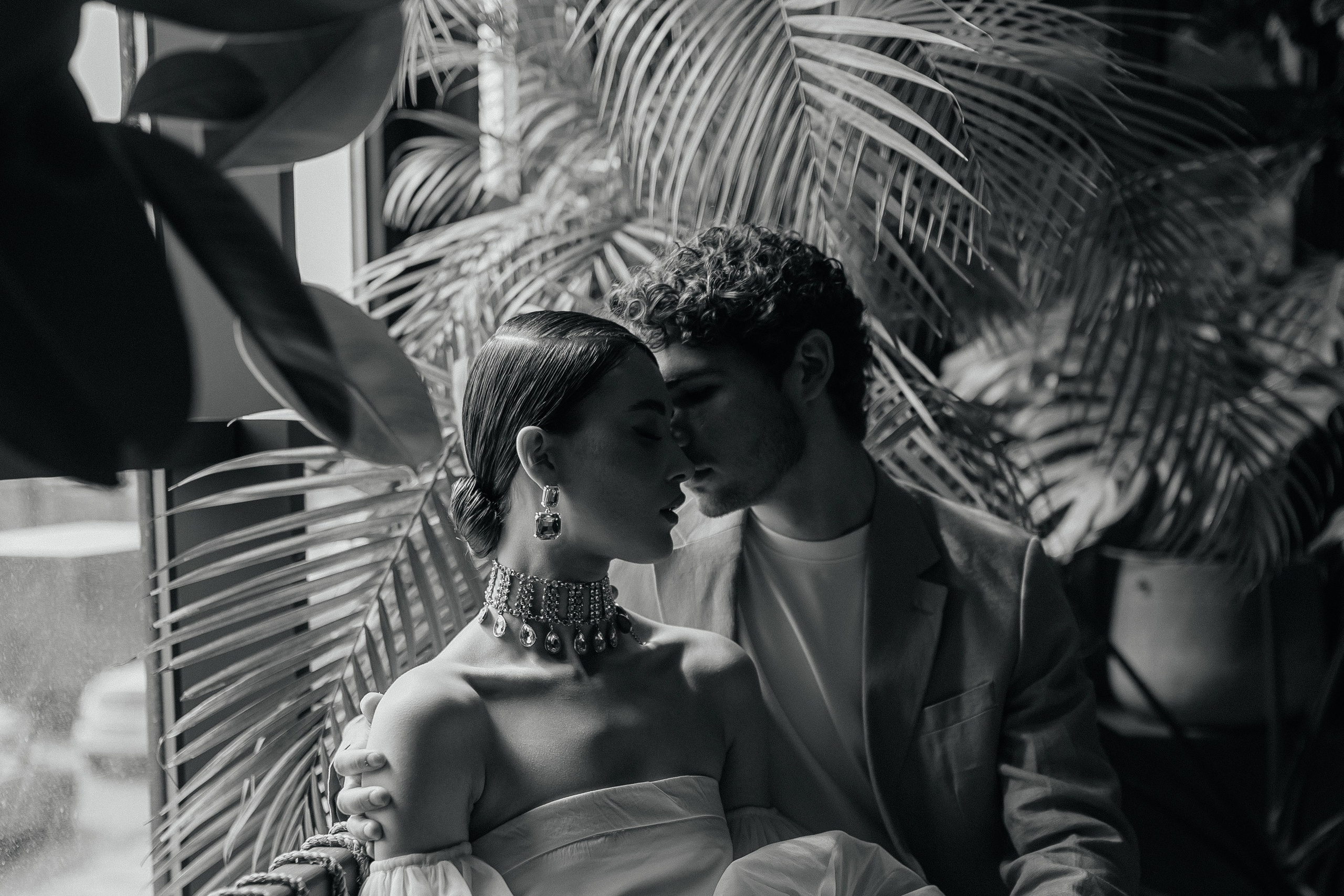 Свадебная история в оранжерее