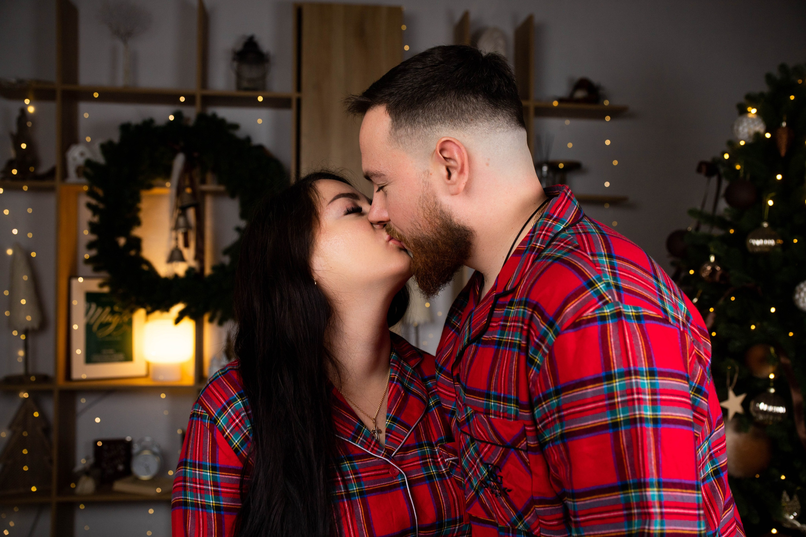 Фотосессия семейная «Новый год c пушистиком». Фотограф в Крыму Татьяна Барицкая ЕНОТИКА