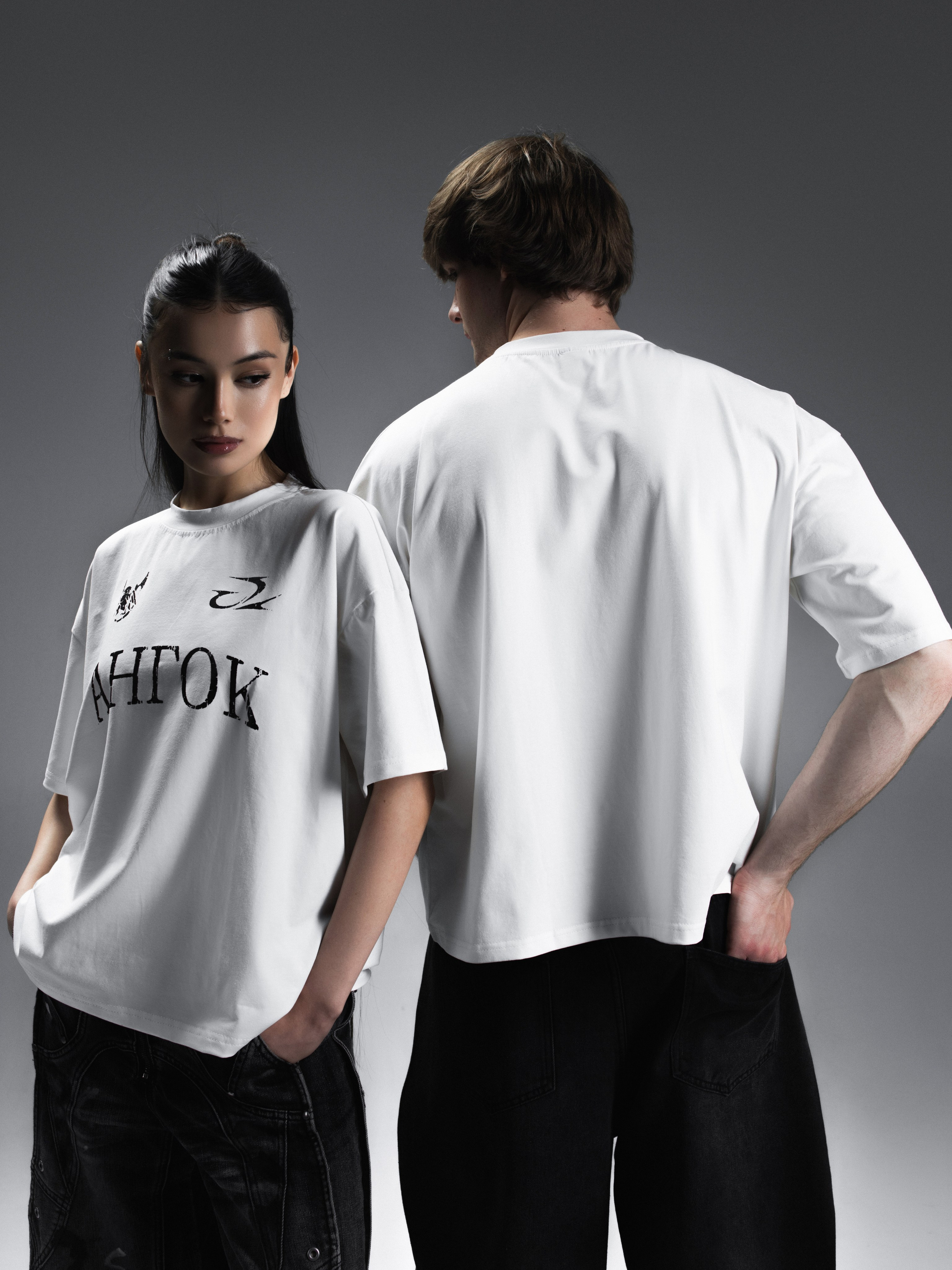 КАТАЛОГ | серый фон. RUNA production — стильные съемки для брендов