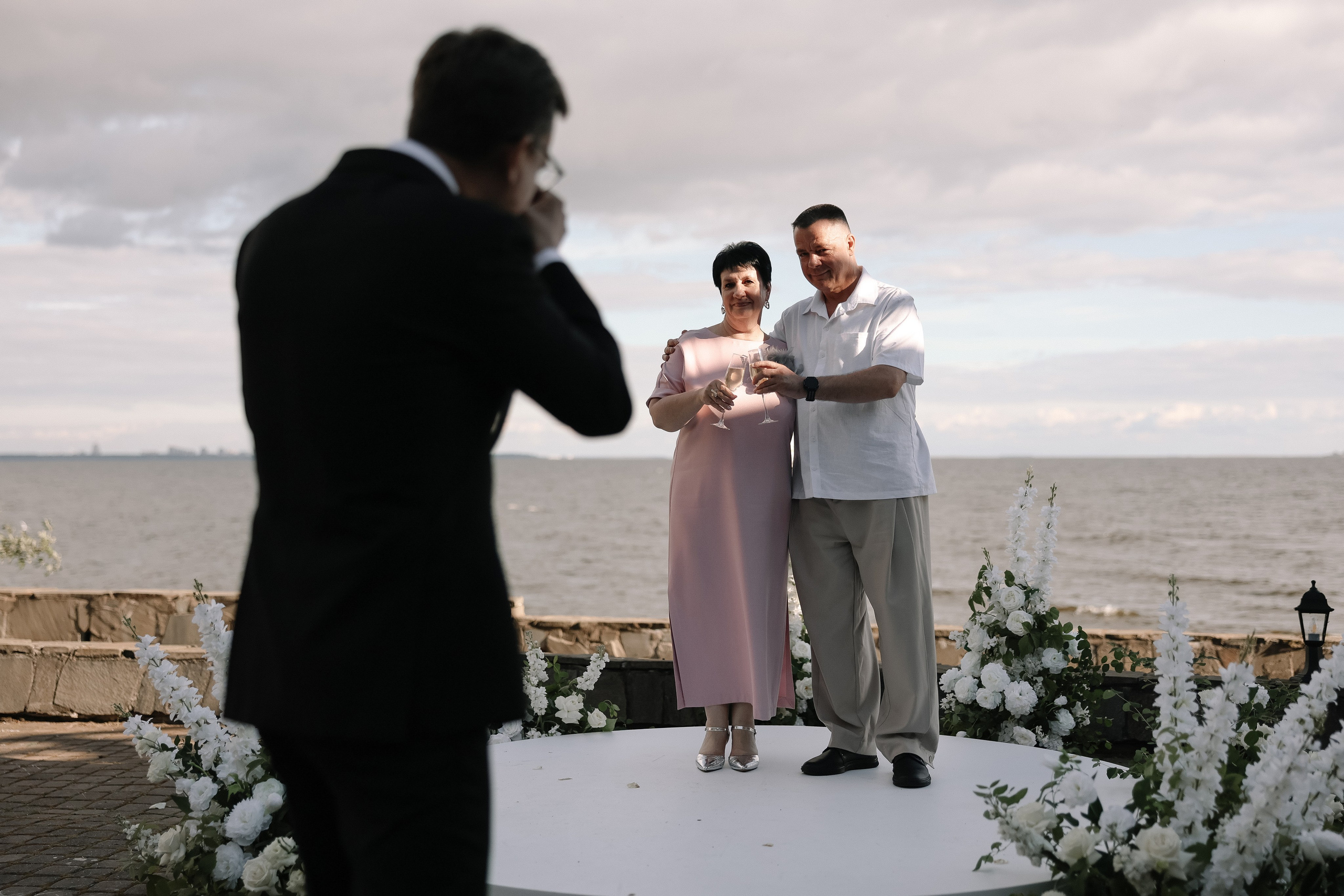 На берегу Питерского моря. Свадебный и семейный Фотограф Денис Кошель