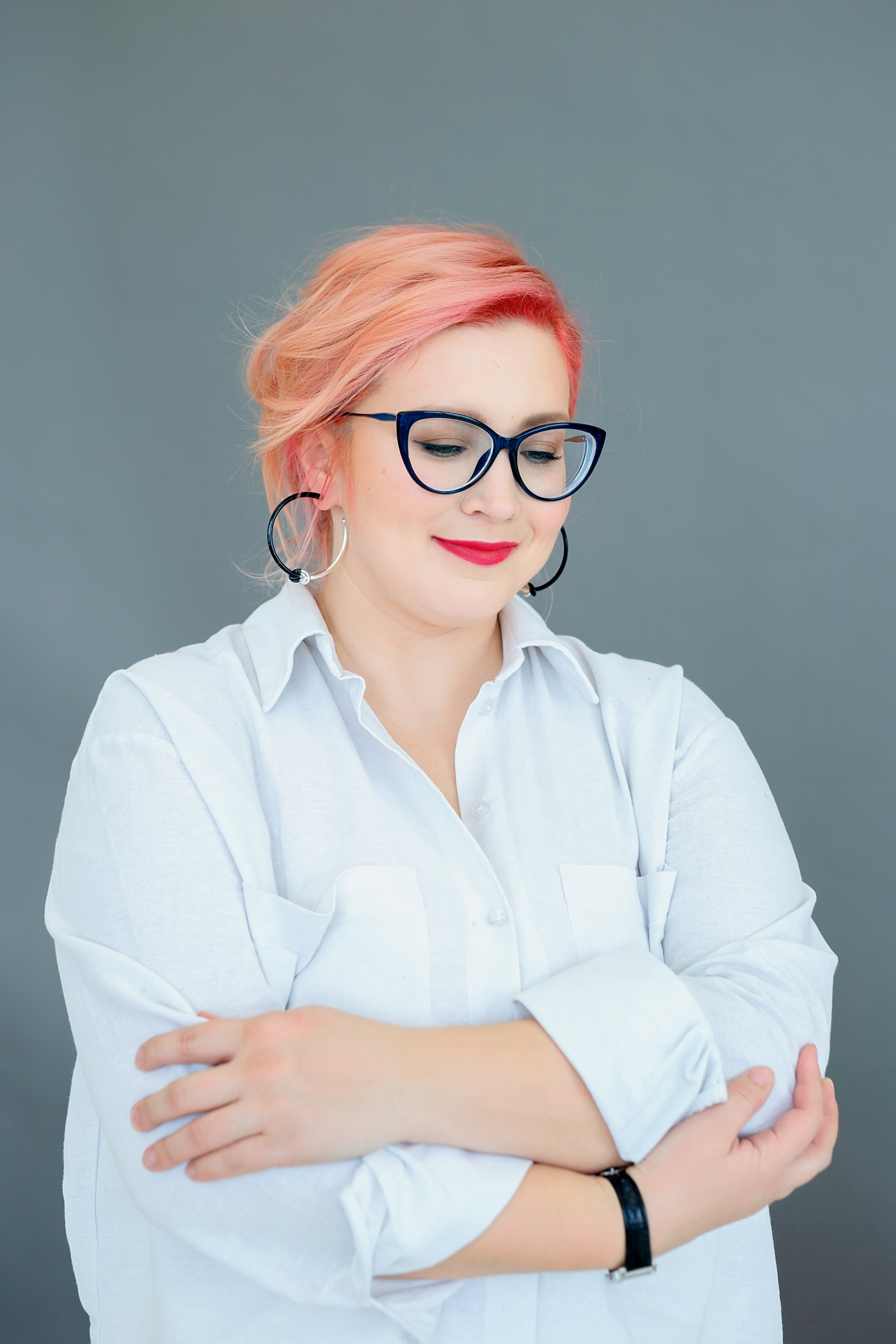 Профессиональные фото для коуча в СПб, яркие портреты для привлечения клиентов. Портретные фотосессии, контент-съемки, репортаж