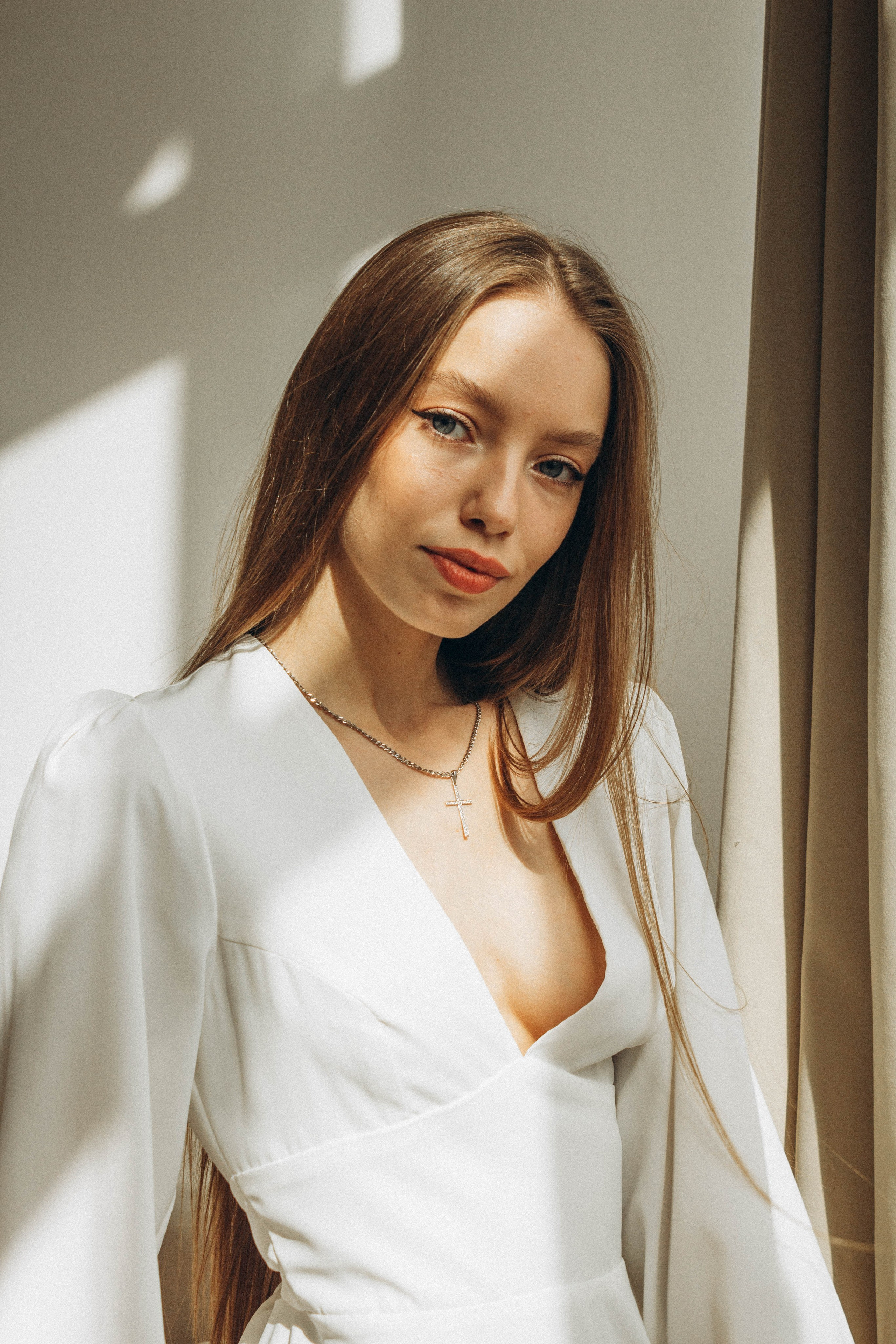 Alice. Я — Алёна и я фотографирую красиво (е)