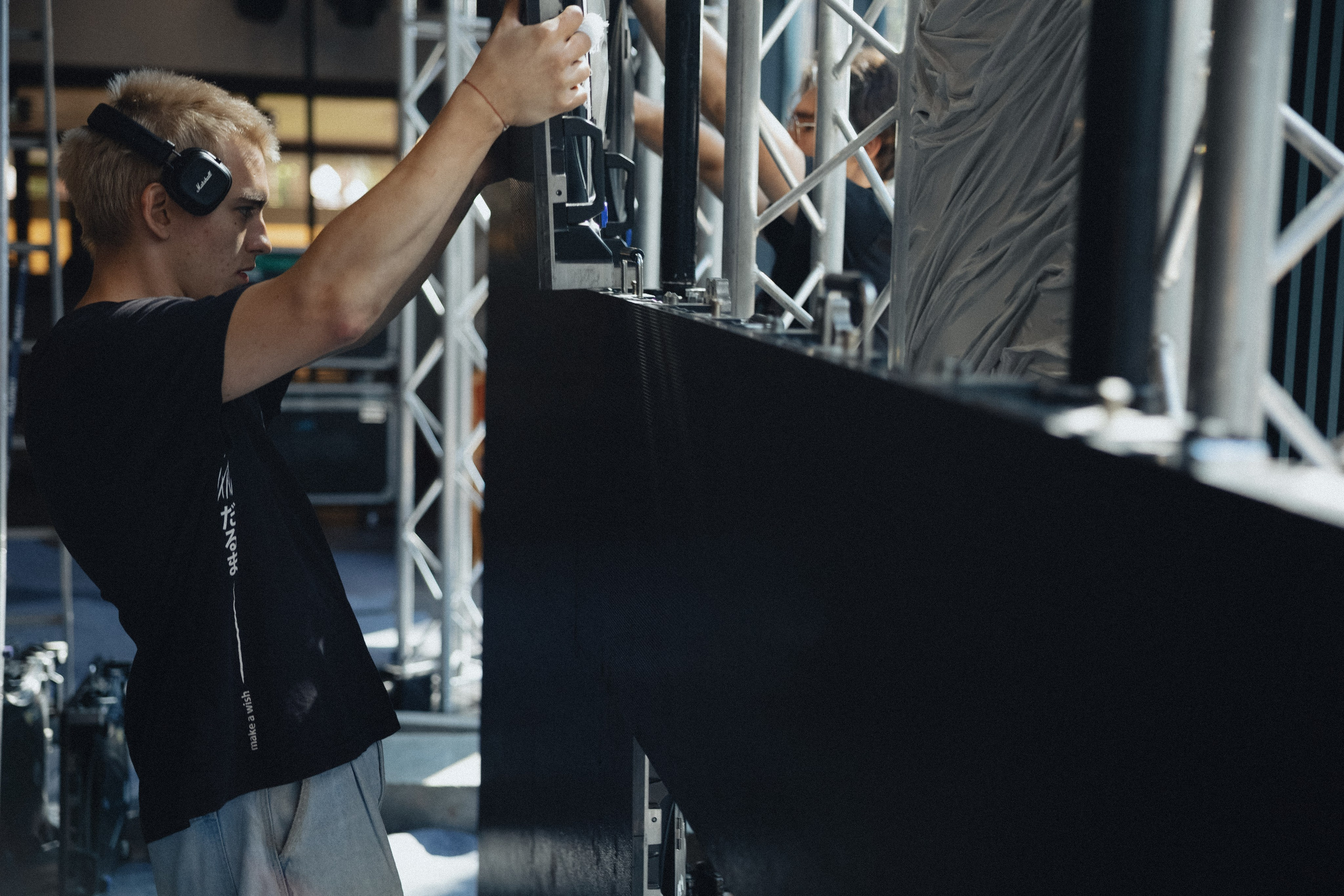 Бэки монтаж