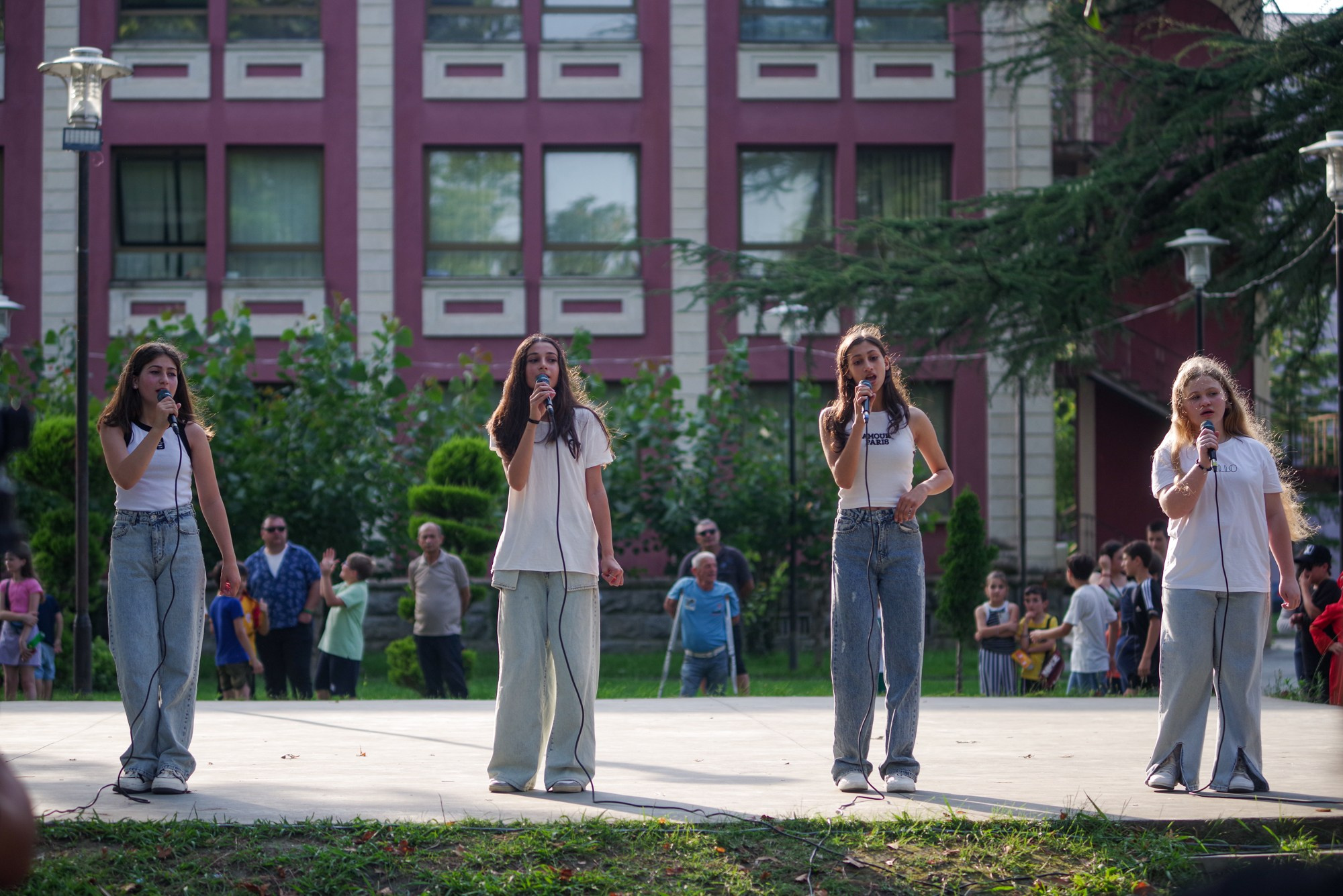 Грузинский танец. Портретный фотограф Денис Милютин