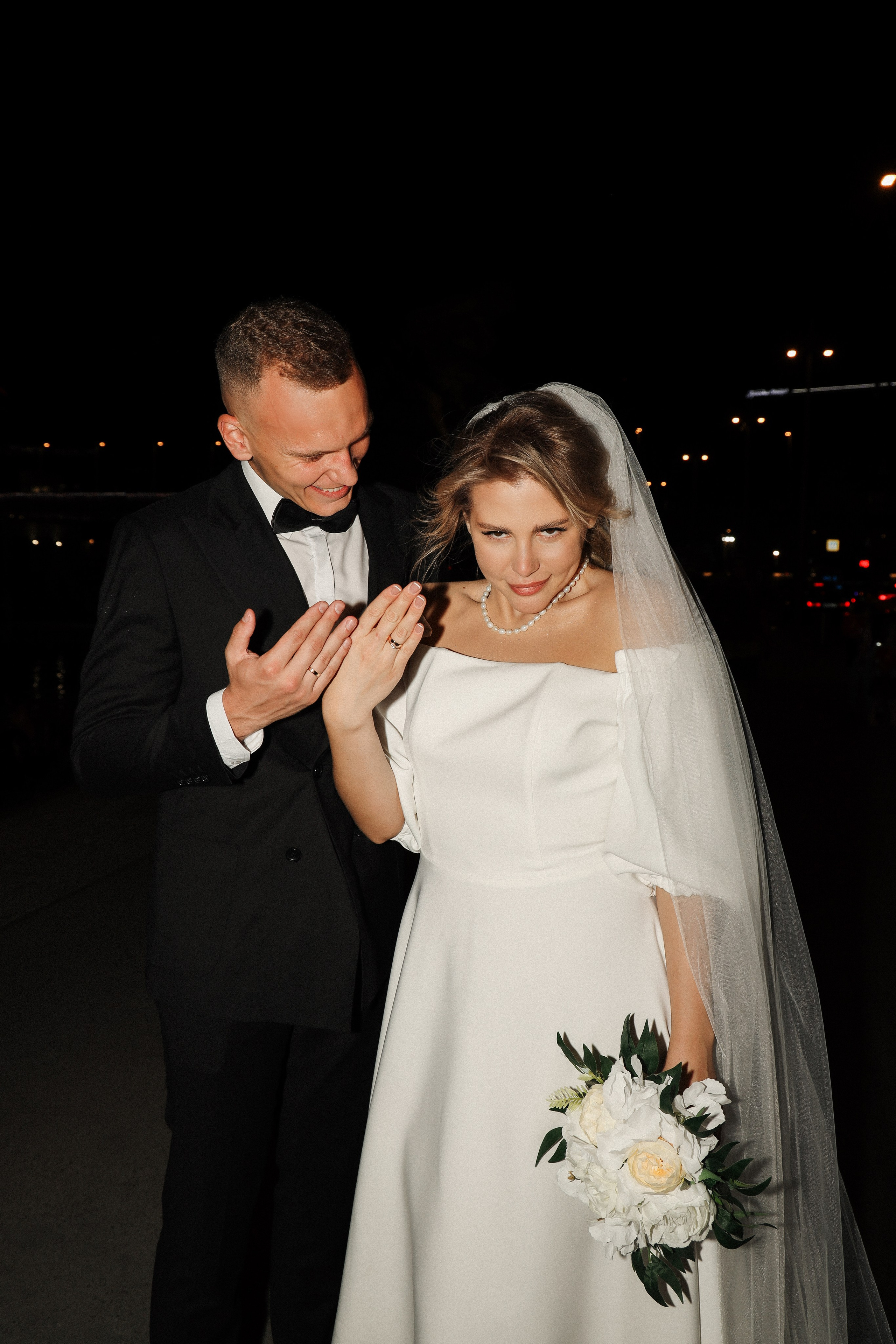 М. + Л.  Роспись в МФЦ, прогулка по ночной Москве. Семейный и lovestory фотограф в Москве Светлана Коняхина