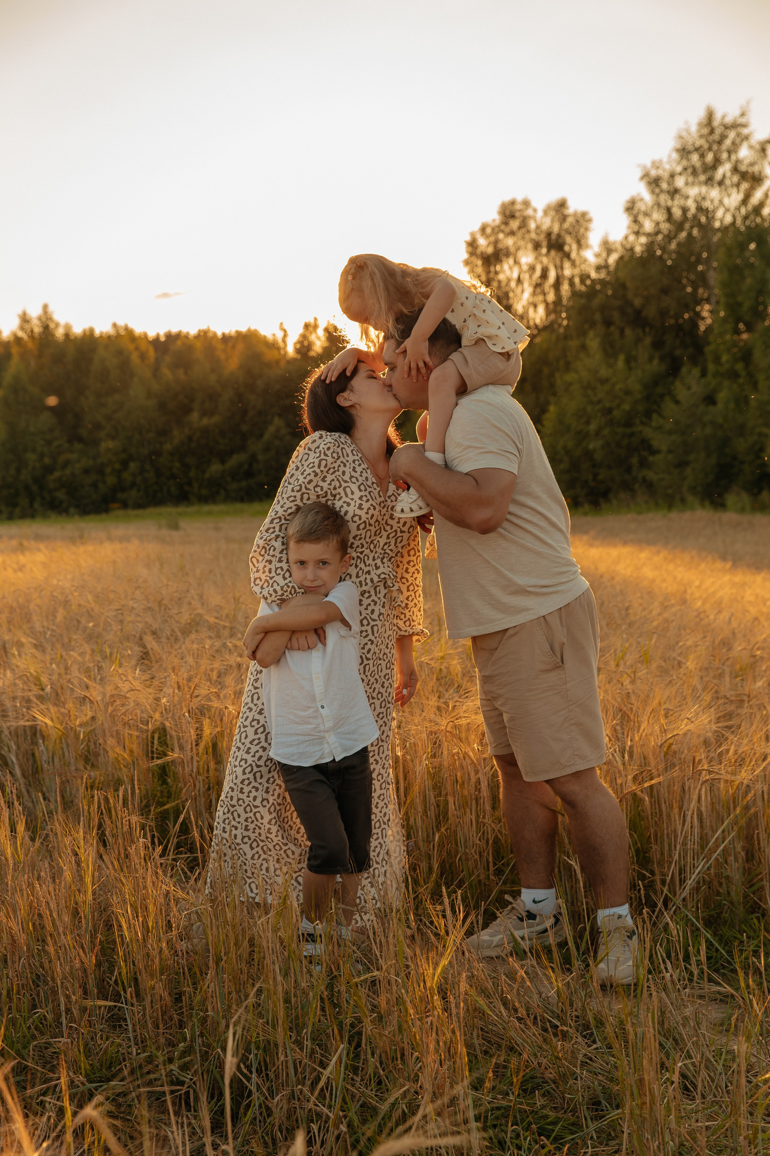 Дима Алёна Добромир и Стеша. Семейный фотограф Москва