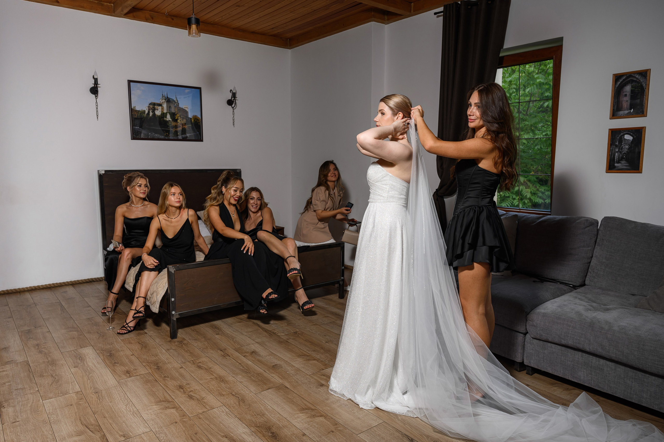 Свадебная фотосессия Банкетный зал Замок Монсоро. Свадебный фотограф Москва Юрий Кульман