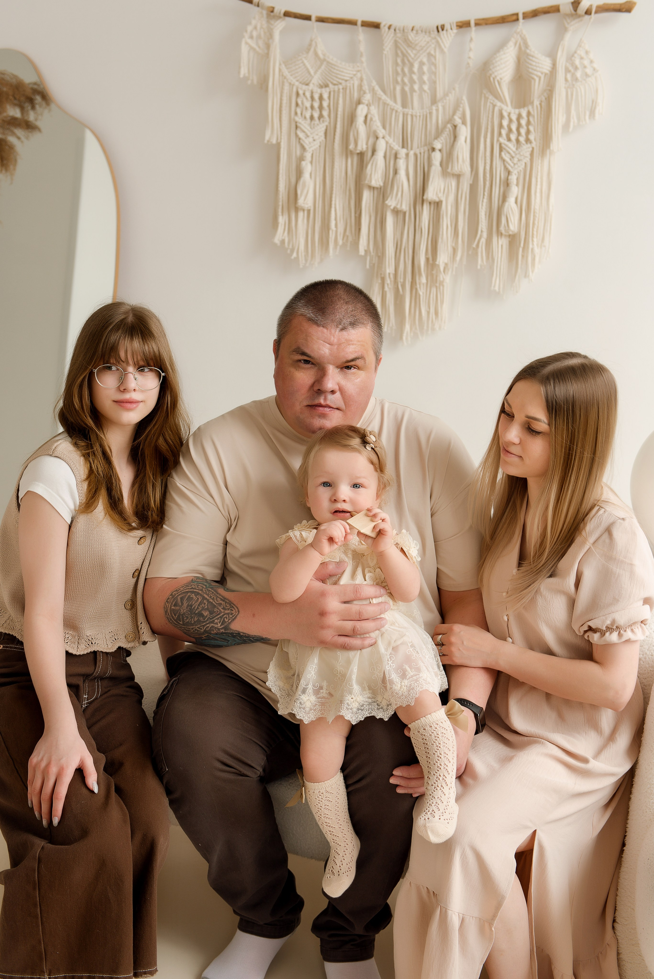 Семейная фотосессия 1 год в Москве. Детский фотограф в Долгопрудном и Москве