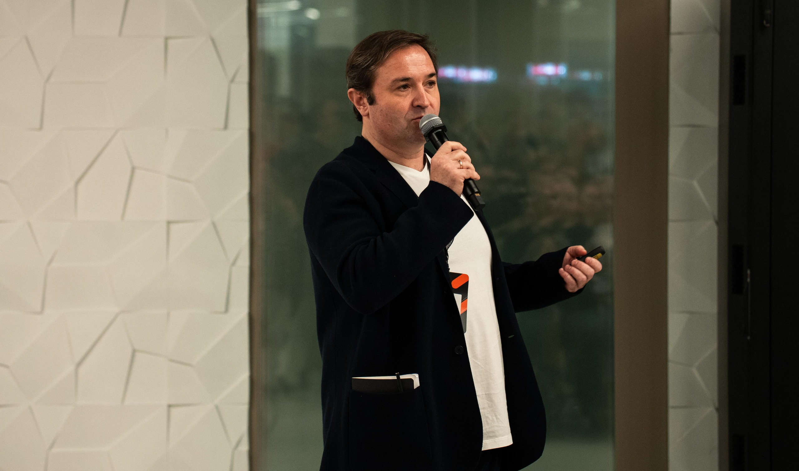 Global Tech Forum 27.03.2026. Коммерческий и художественный фотограф и видеограф в Москве Арсений Тургенев