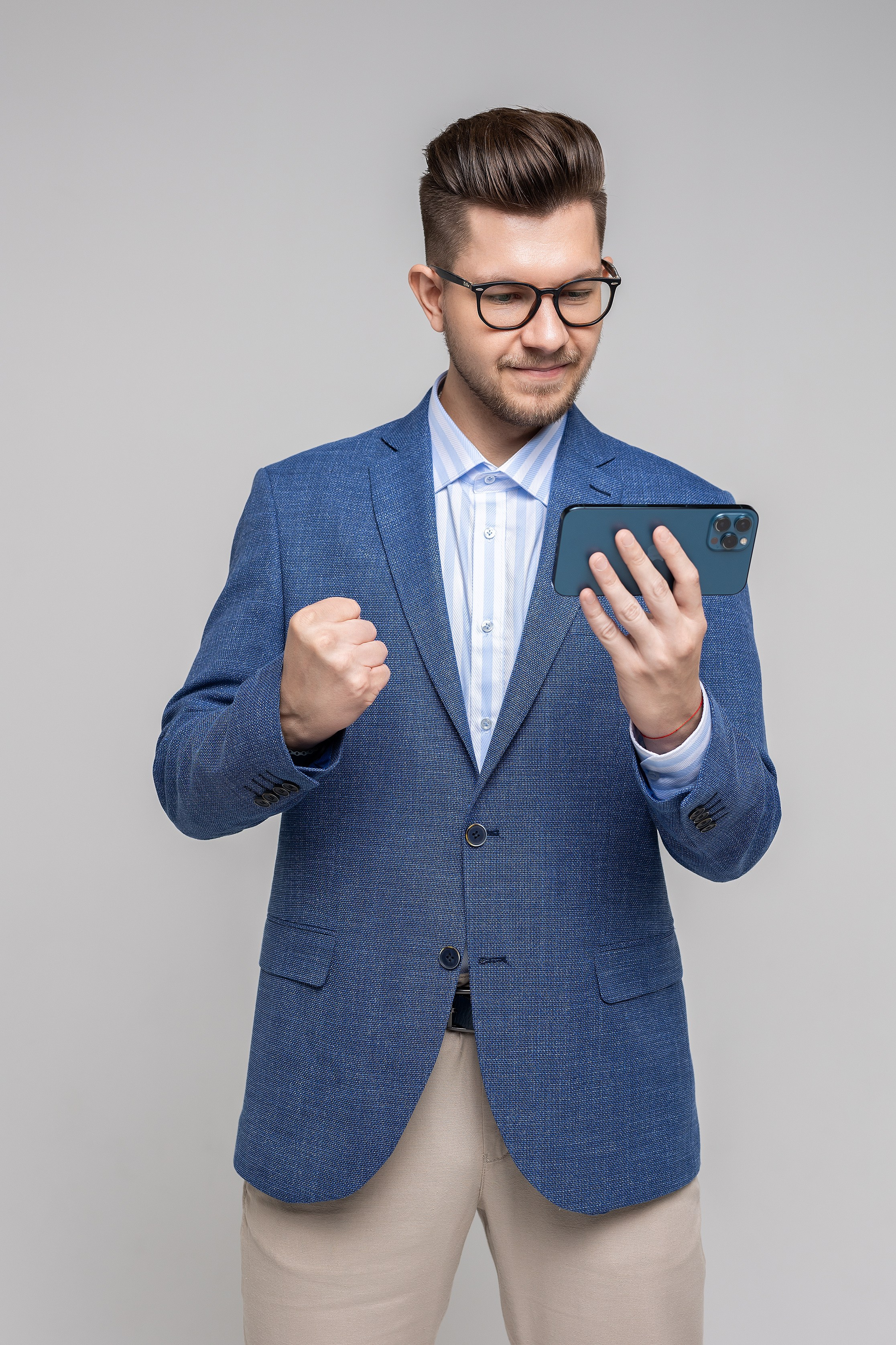 Кирилл. Профессиональный Фотограф в Москве Андрей Славнов
