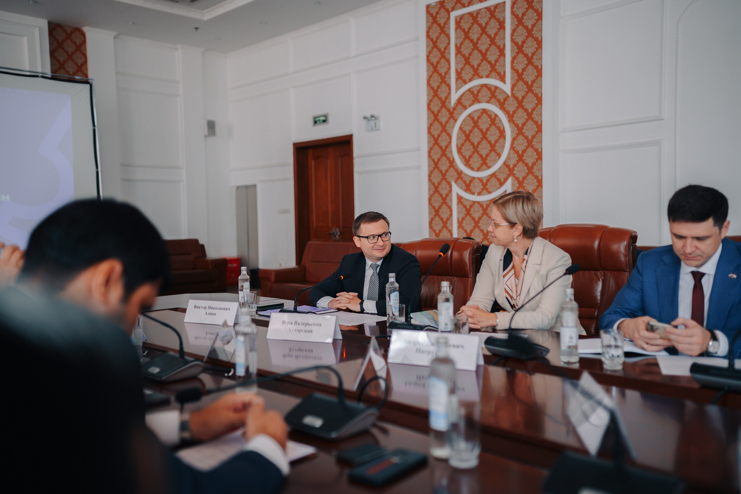 Бизнес-миссия в г. Душанбе «Росмолодежь». Портретный и Репортажный Фотограф Москва