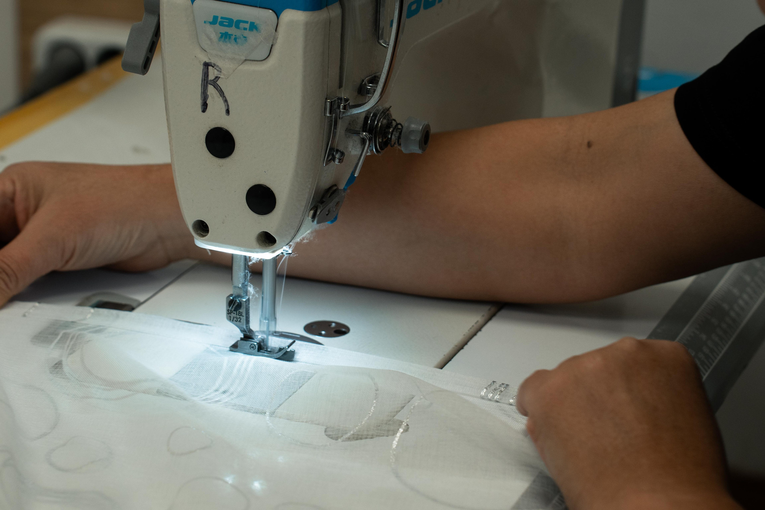 Производство 01.04.2026. Коммерческий и художественный фотограф и видеограф в Москве Арсений Тургенев