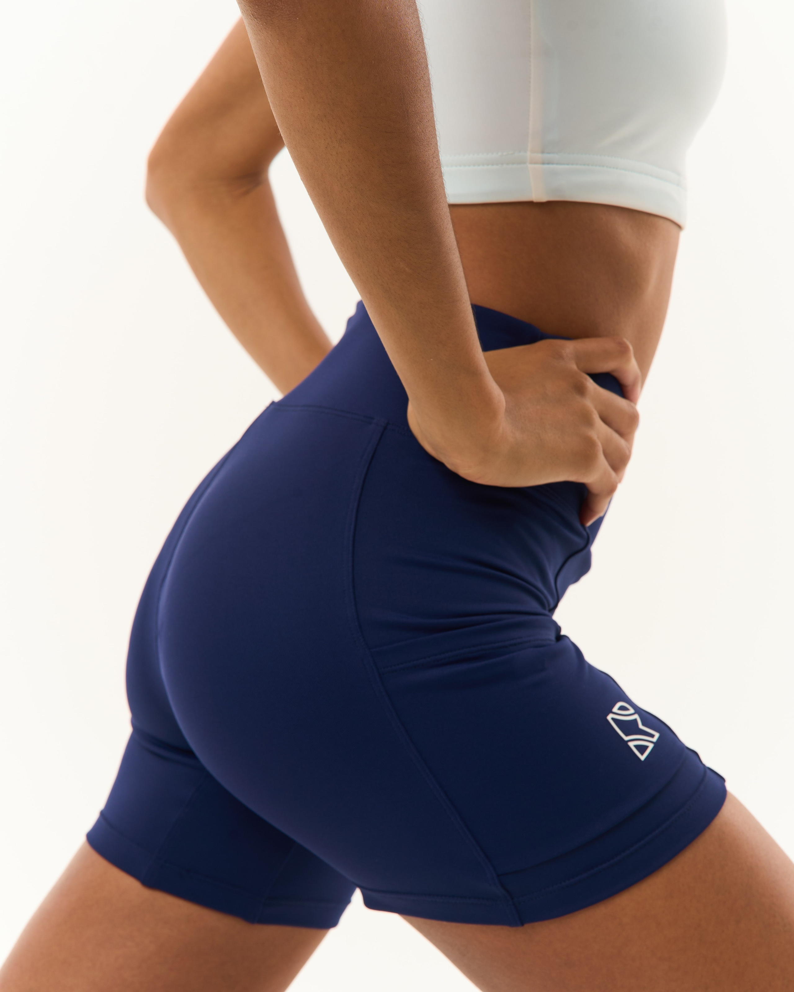 RAQUETA. 595 Production