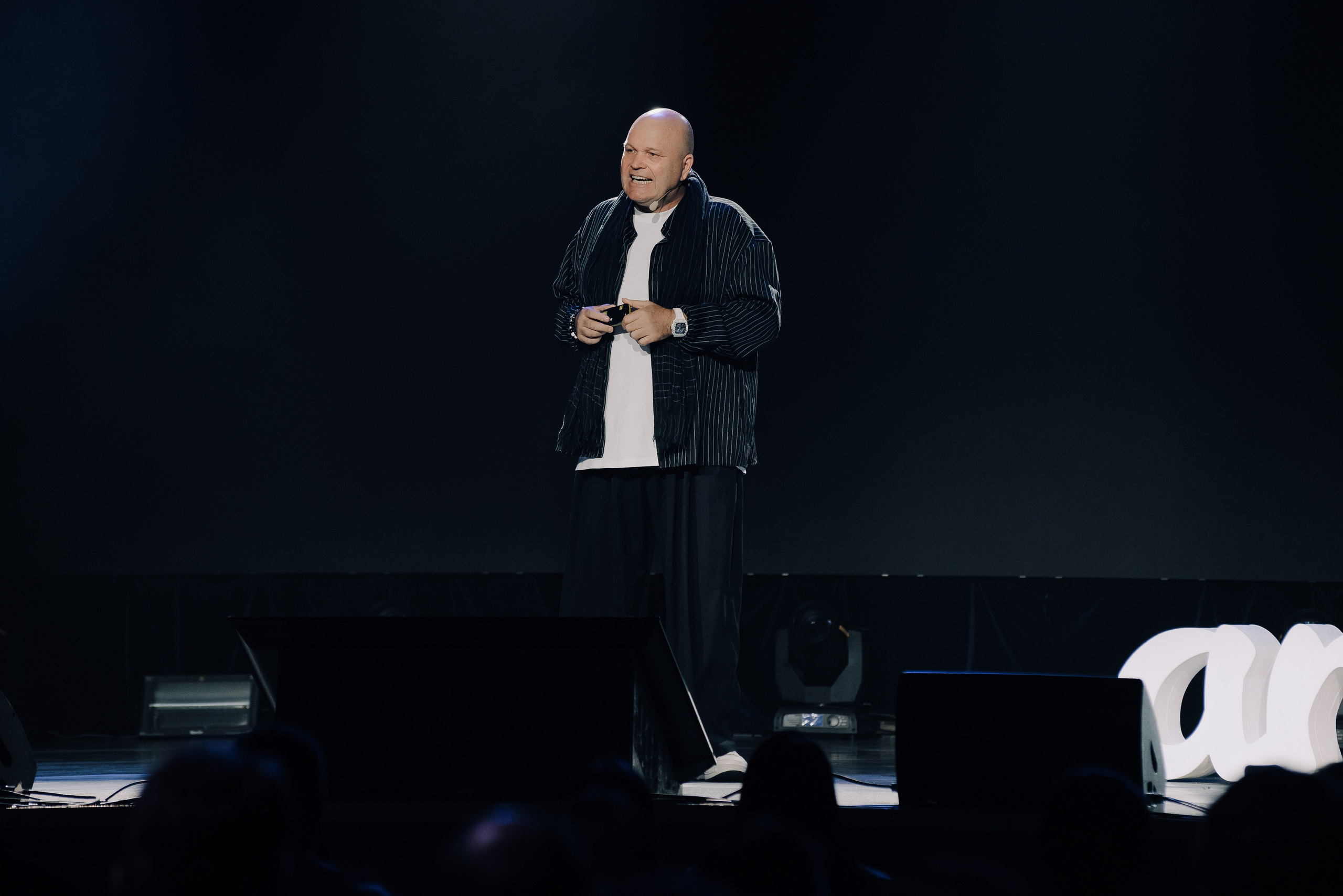 КОНФЕРЕНЦИЯ AMO CRM SIPUNI. Репортажный фотограф Зуев Роман г. Челябинск