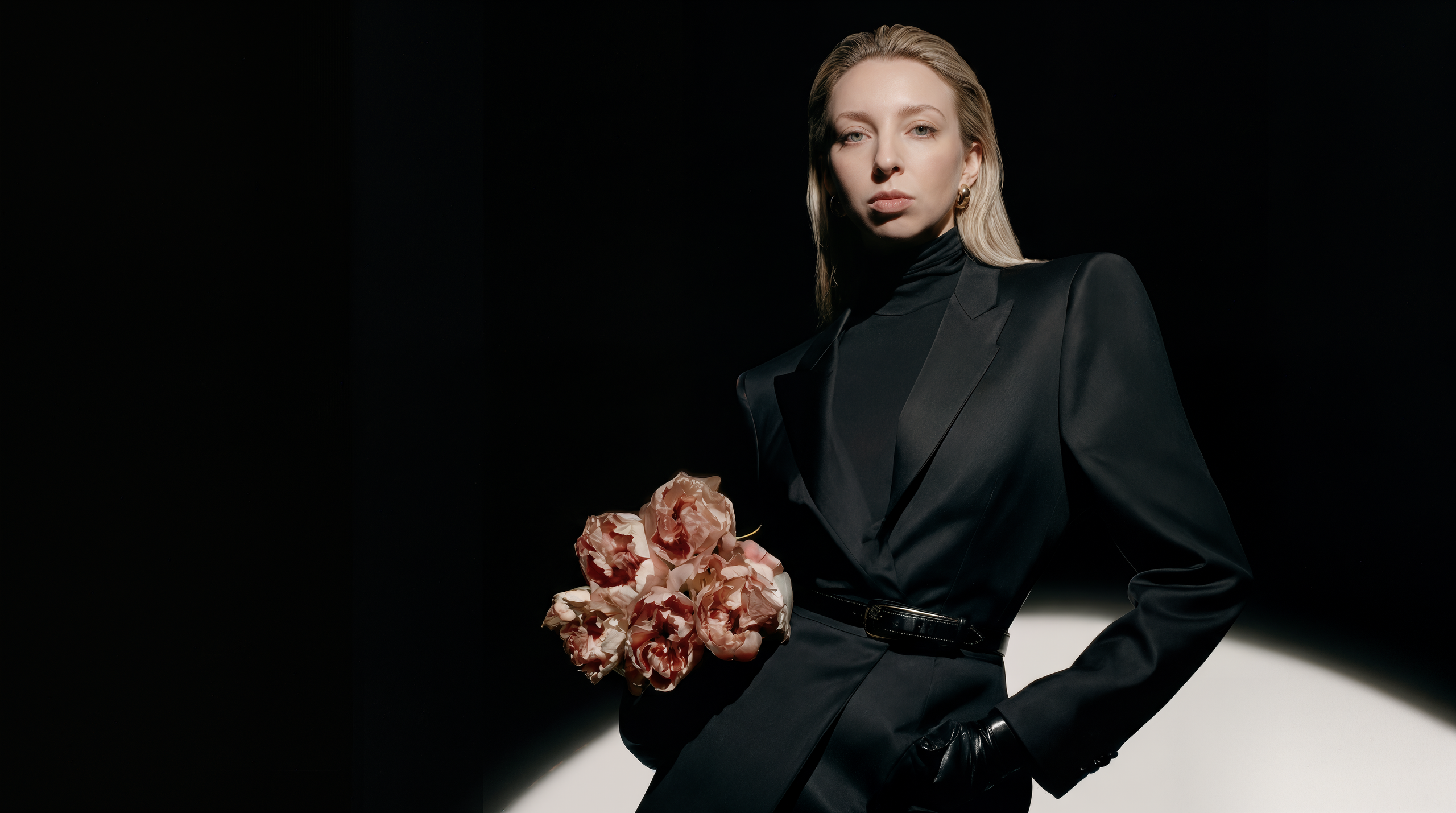 Юля — визуальный креатор для fashion и beauty брендов | AI визуал, концепции, креатив