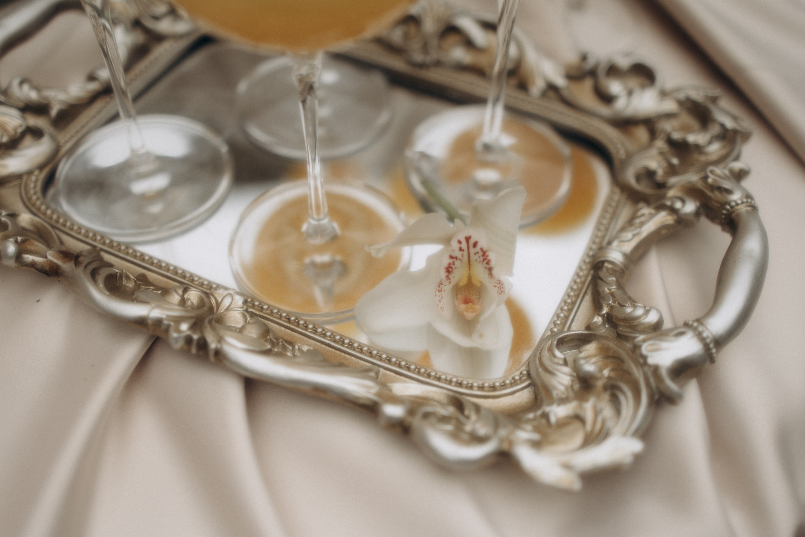 Свадебная фотосессия с ретро-автомобилем. Свадебный фотограф Москва Павел Фетисов