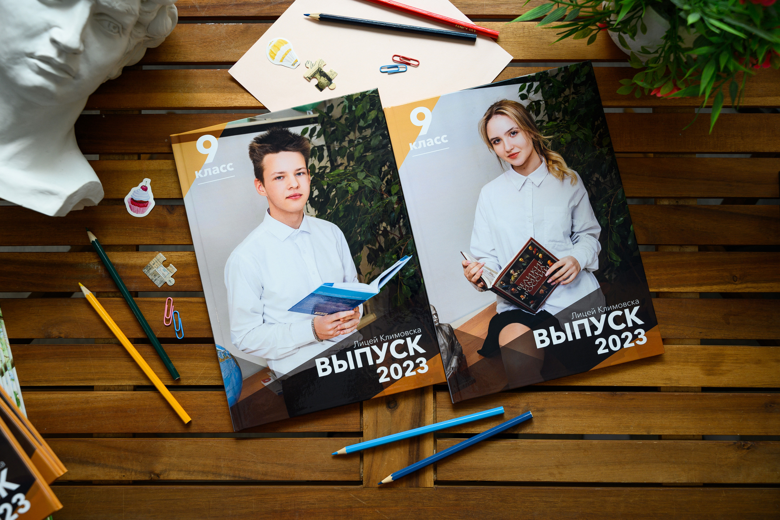 Альбом на 5 разворотов. Выпускные альбомы в Подольске Москве и МО