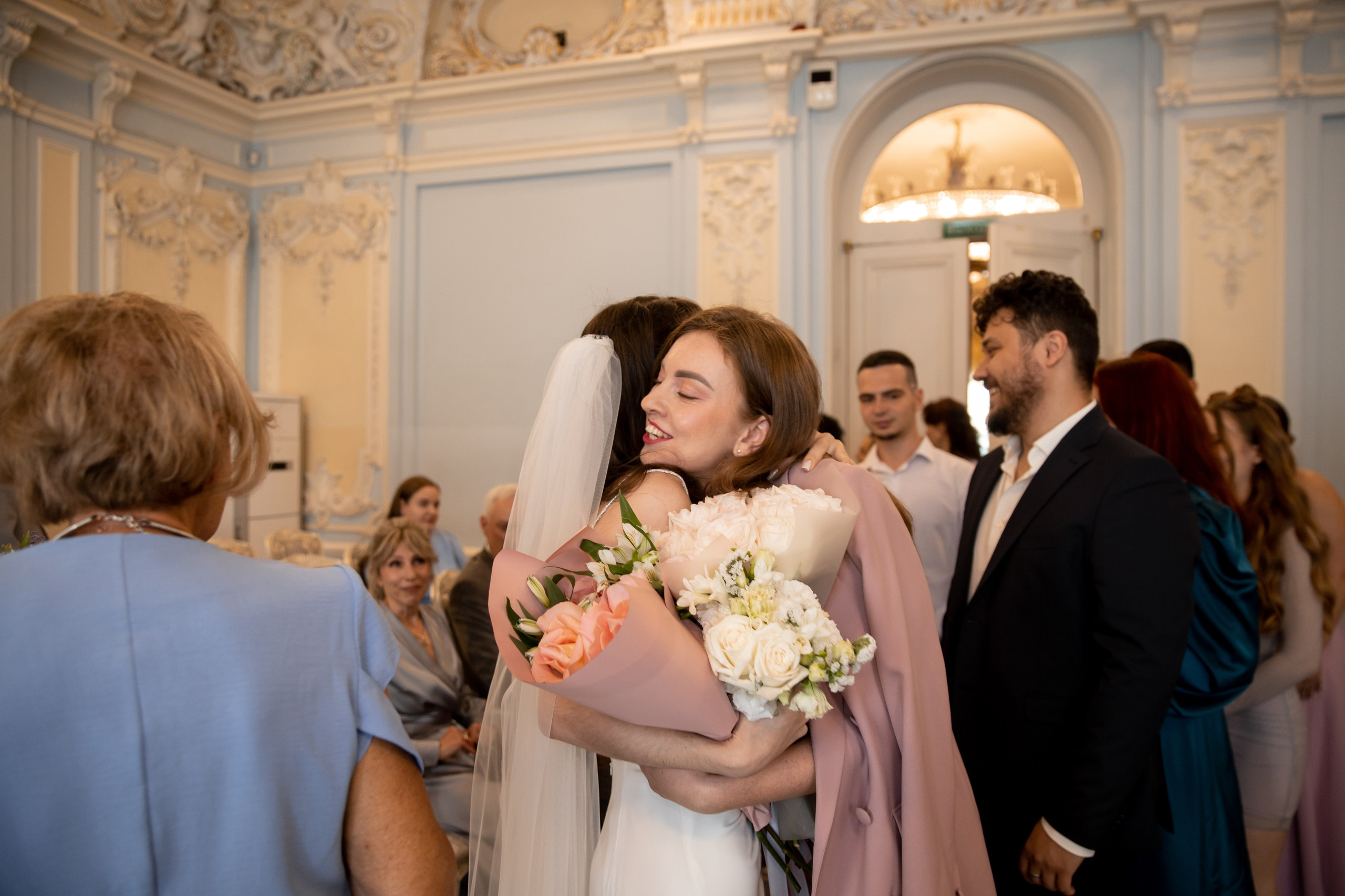 Анна и Александр / Прогулка + ЗАГС. Свадебный и семейный фотограф в Москве Диана Левченко