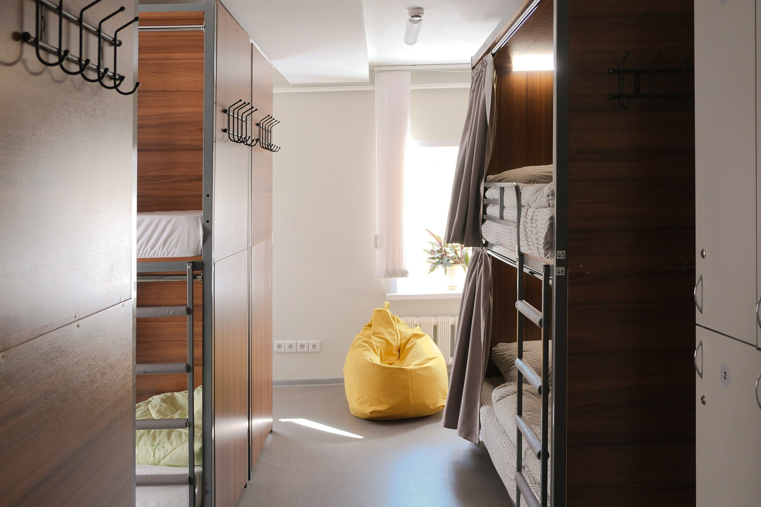 Съемка для хостела. Фотограф на камеру и мобильная съемка в Казани Лидия