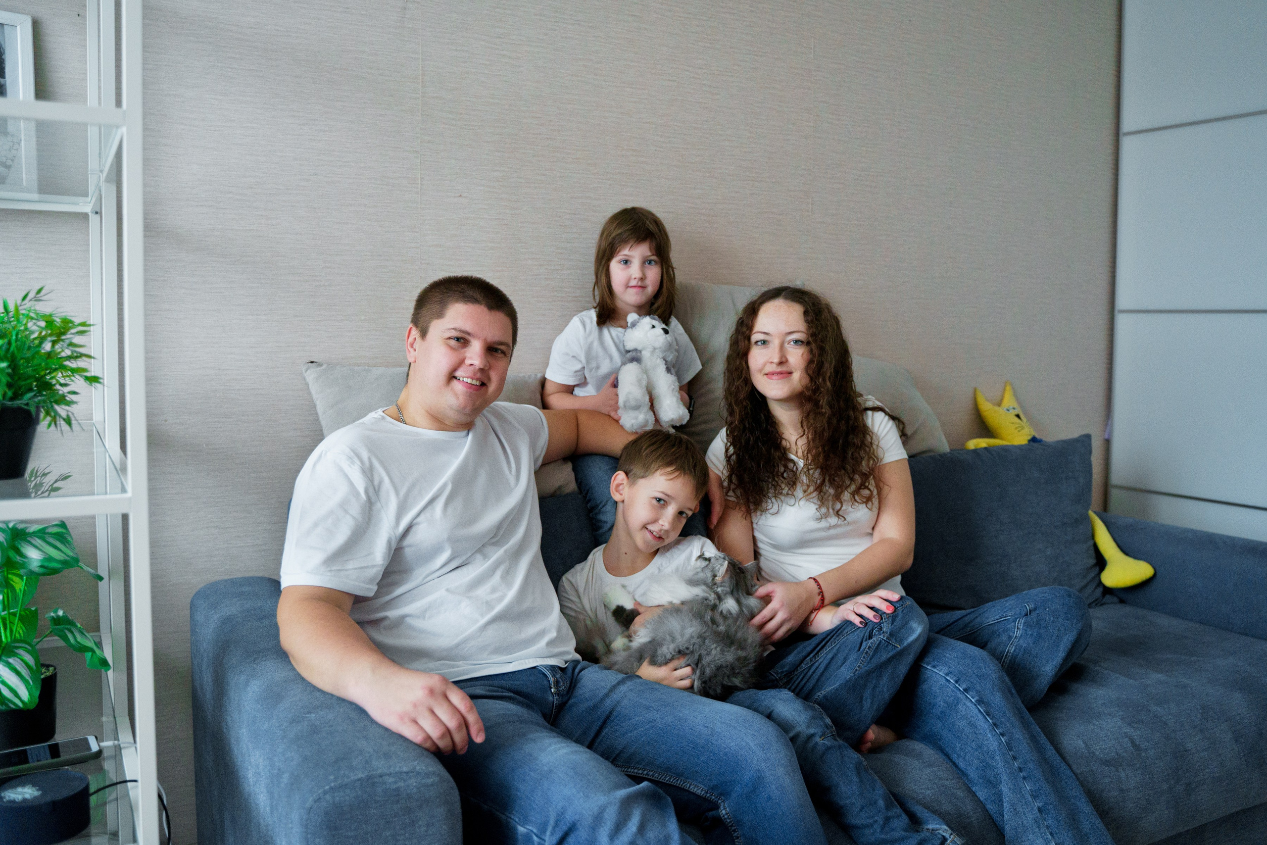 Вова, Вероника + 2. Главная