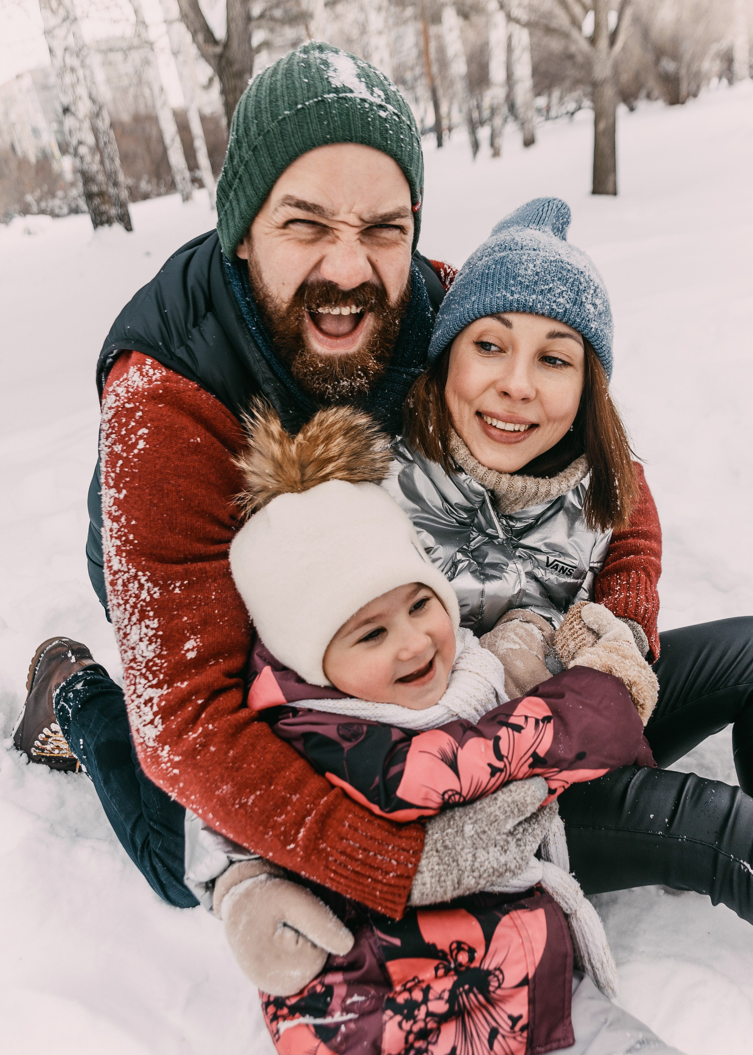 Тренды новогодних съемок 2025. Фотограф в Екатеринбурге Артём Зайнетдинов