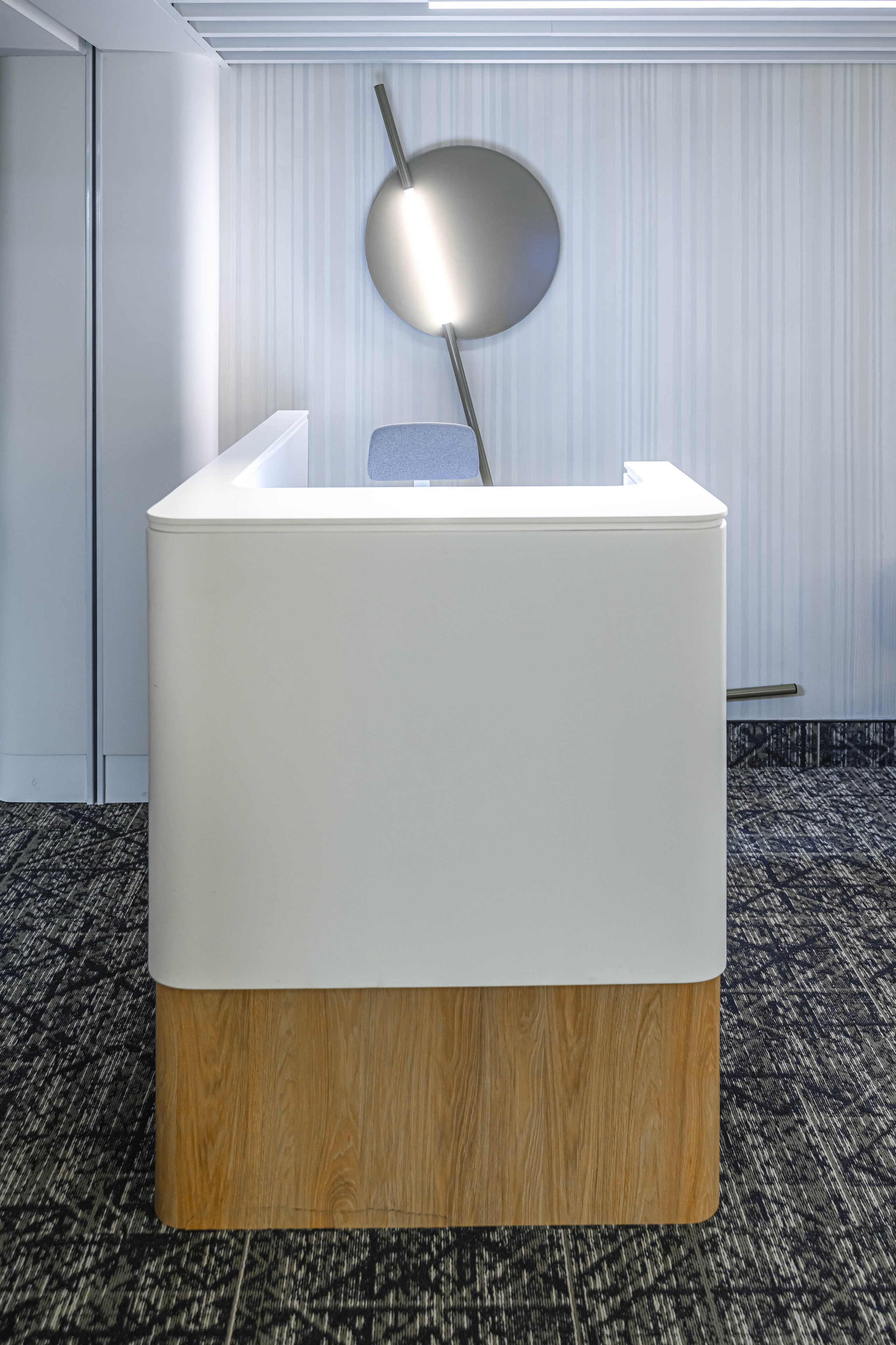 Фотосъемка мебели кофейни в холле аппартаментов Well. Интерьерный и репортажный фотограф в Санкт-Петербурге