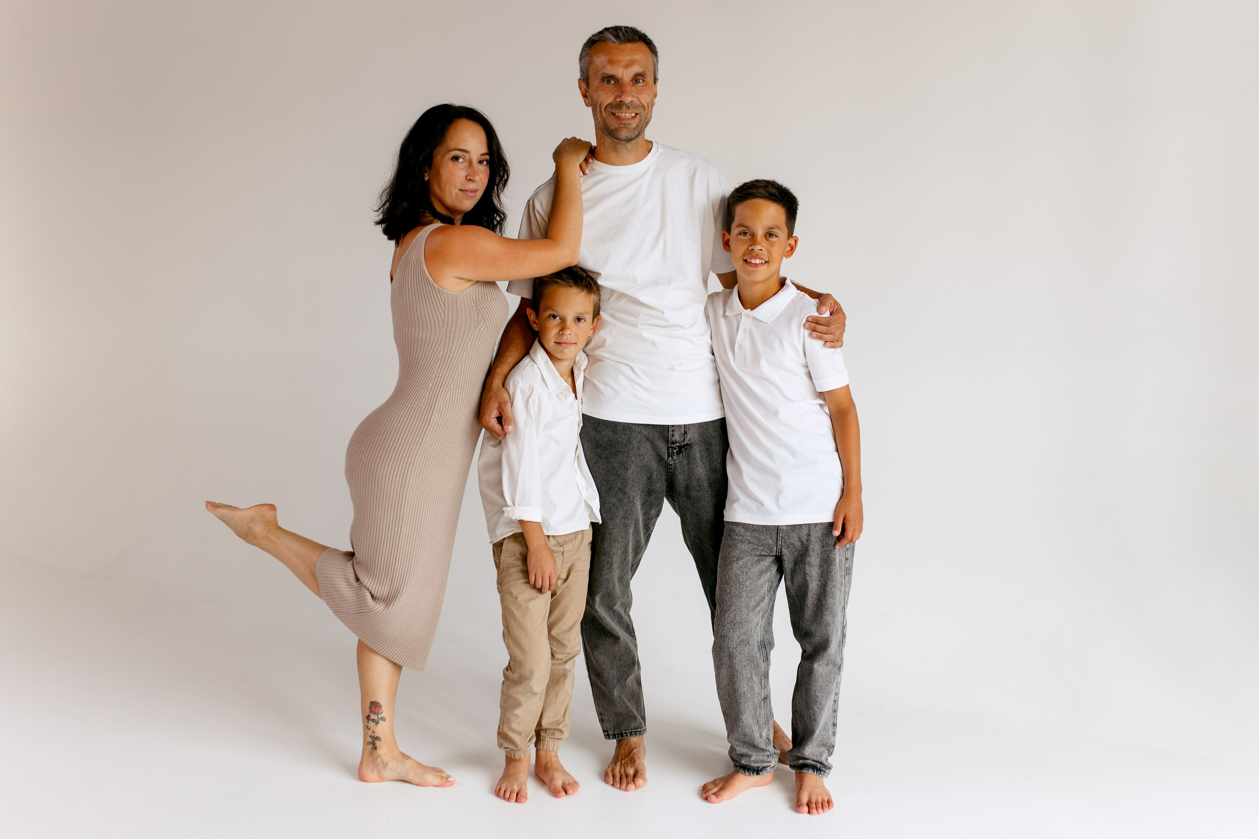 На белом фоне. Свадебный и семейный фотограф в Туле и области Маша Костина