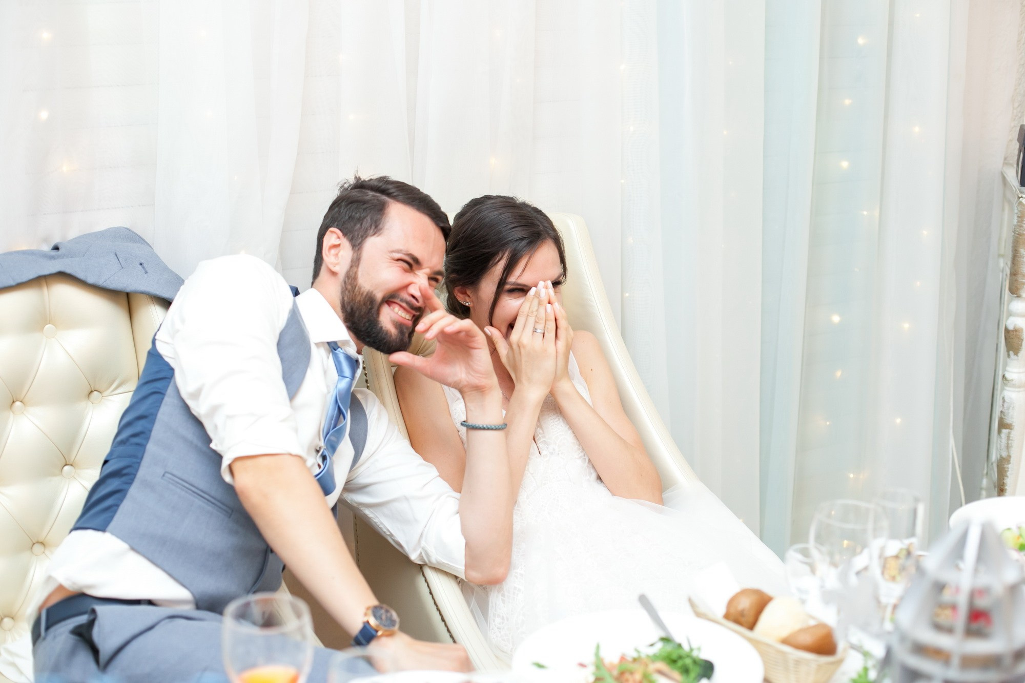 Ты мой космос, свадьба в СПБ. Фотограф крещение венчание в Петербурге! Помогает подобрать храм и посоветовал душевного батюшку в СПб