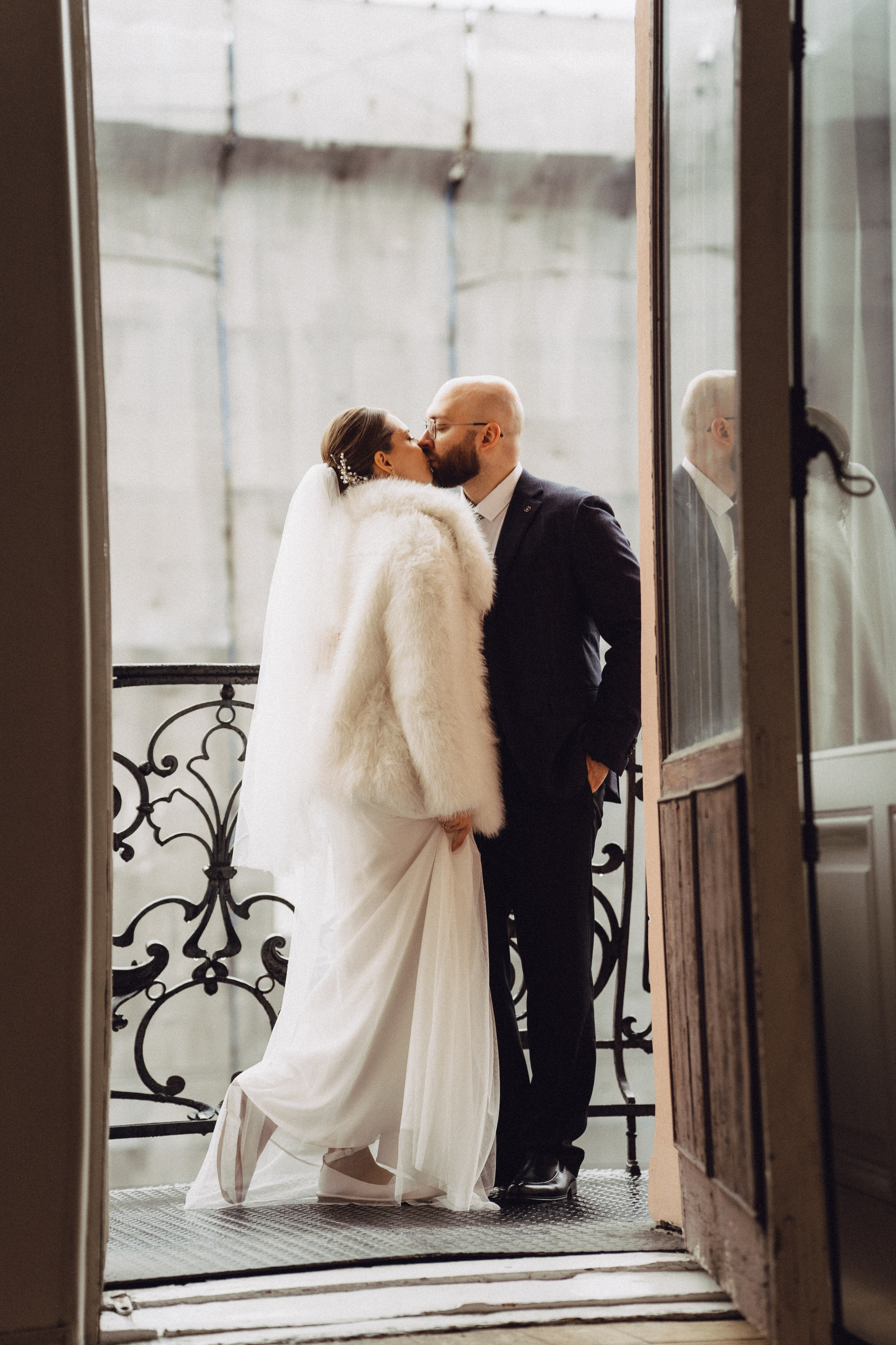 СВАДЕБНАЯ СЬЕМКА ВО ВТОРОМ ДВОРЦЕ (ДЕКАБРЬ) ТАКЖЕ СЬЕМКА В СТУДИИ НА ЧЕРНЫШЕВСКОЙ. Профессиональный фотограф, Санкт-Петербург — Виктория Богомолова