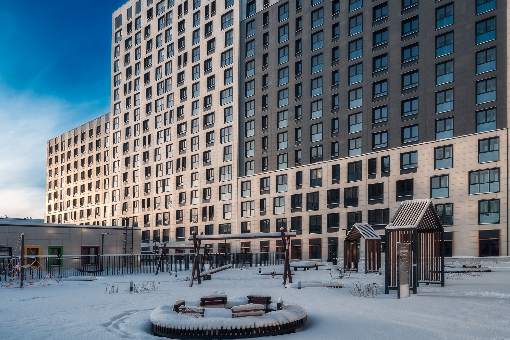 Благоустройство территории жилого комплекса CITY Towers Аквилон, г. Архангельск. Съемка для презентации застройщика.