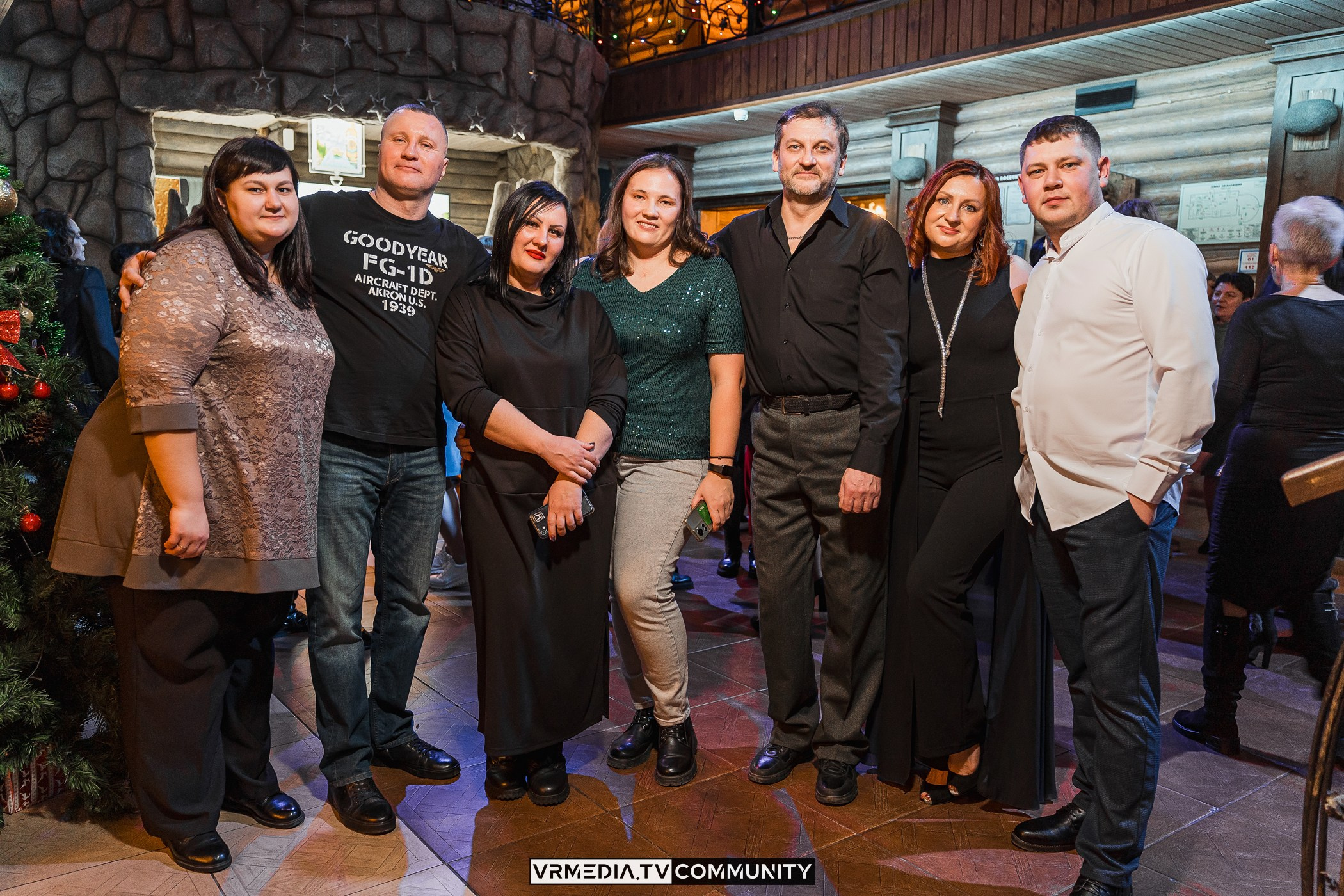 Новогодний вечер у «Петровича»