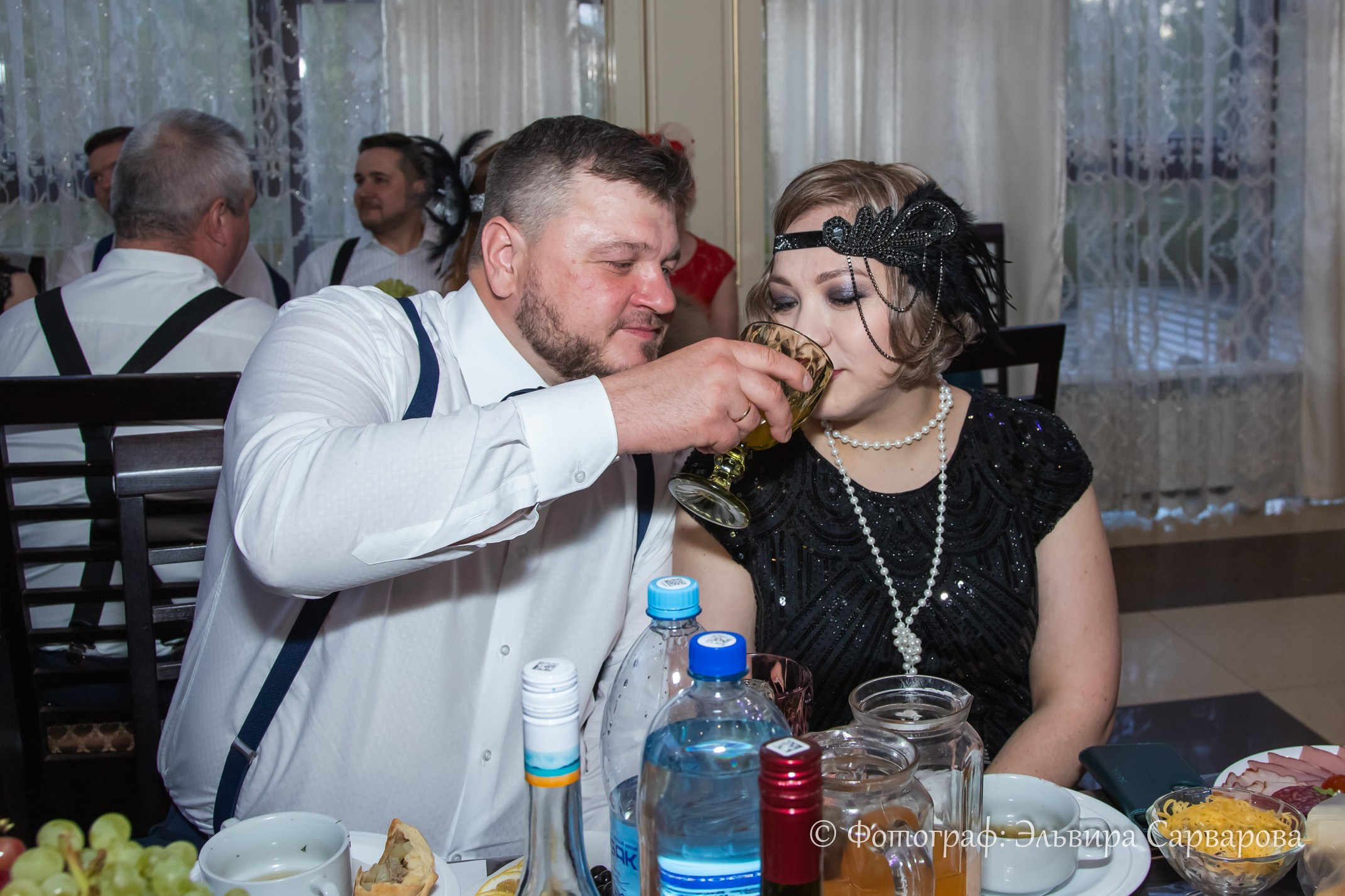 Гангстерская вечеринка в стиле 1920-х. Репортажный Фотограф