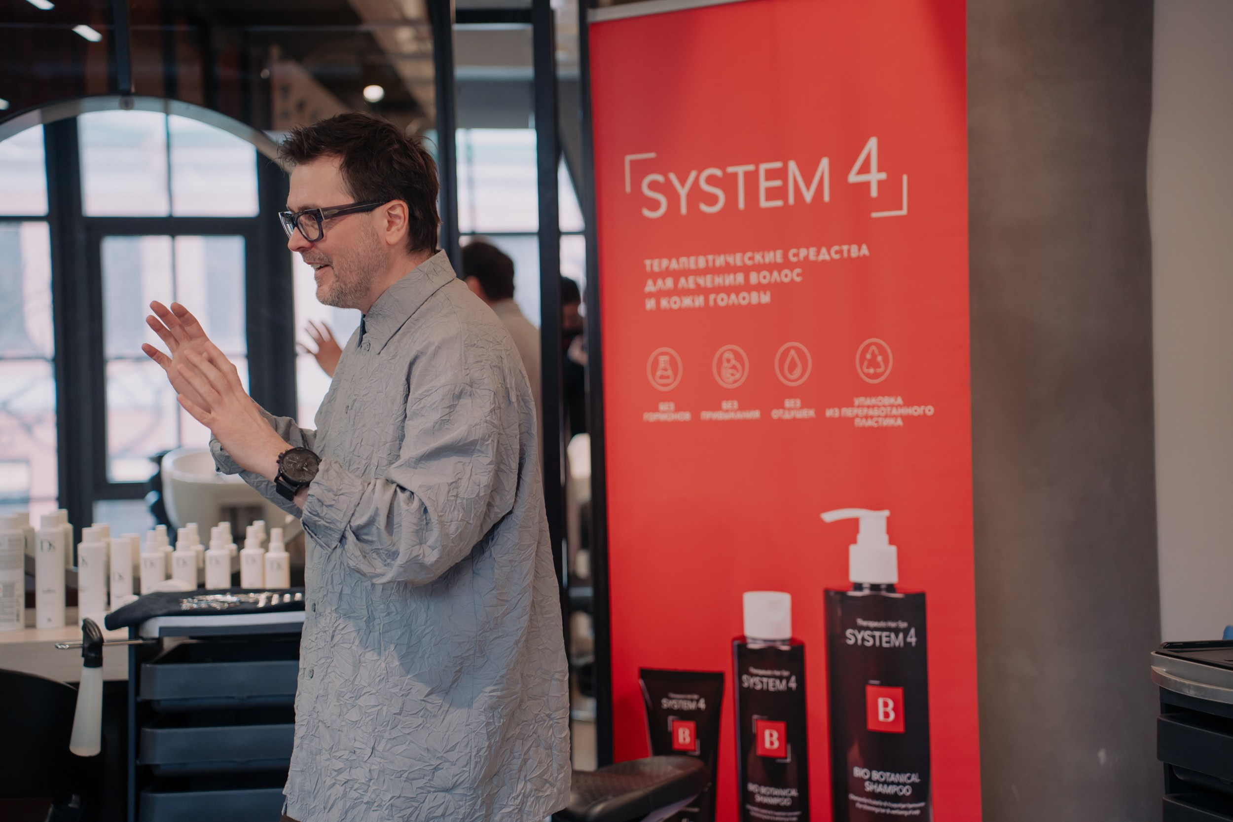 Мастер класс по стрижкам от Олега Курникова. Портретный и репортажный фотограф в Санкт-Петербурге Максим Пашков