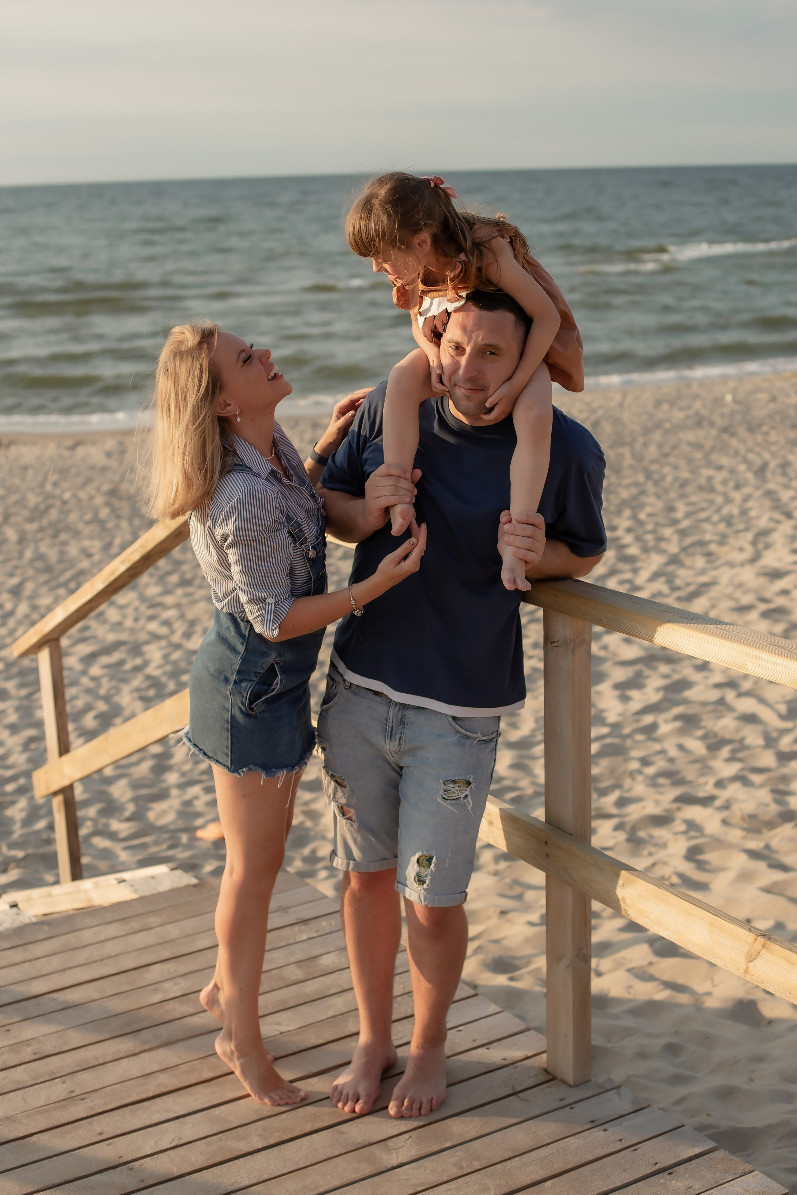 Есеня и родители. Малиновка. Фотограф в Калининграде Решетникова Алина