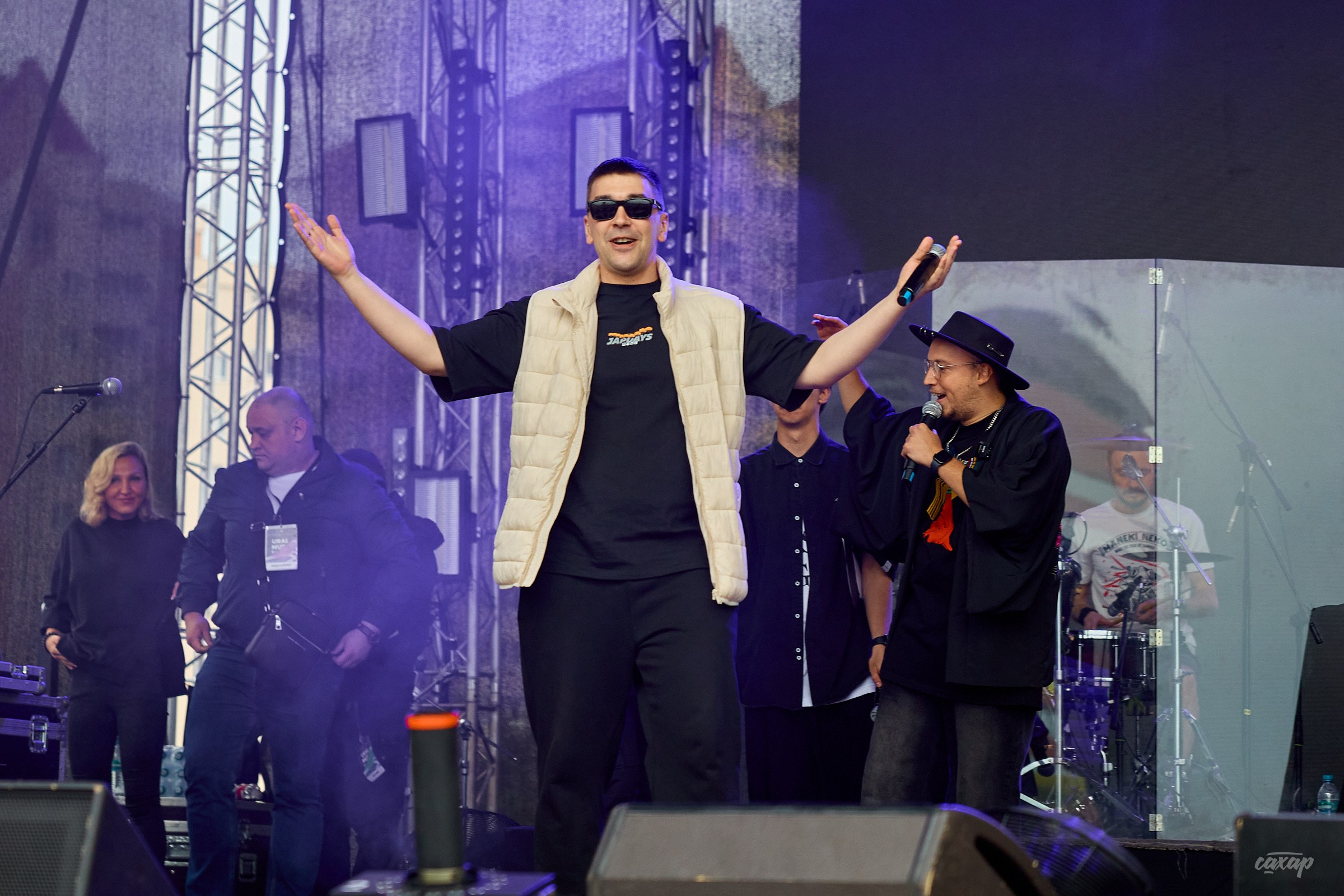 Ак-47, Витя АК. Профессиональный фотограф в Екатеринбурге Юра Сахар