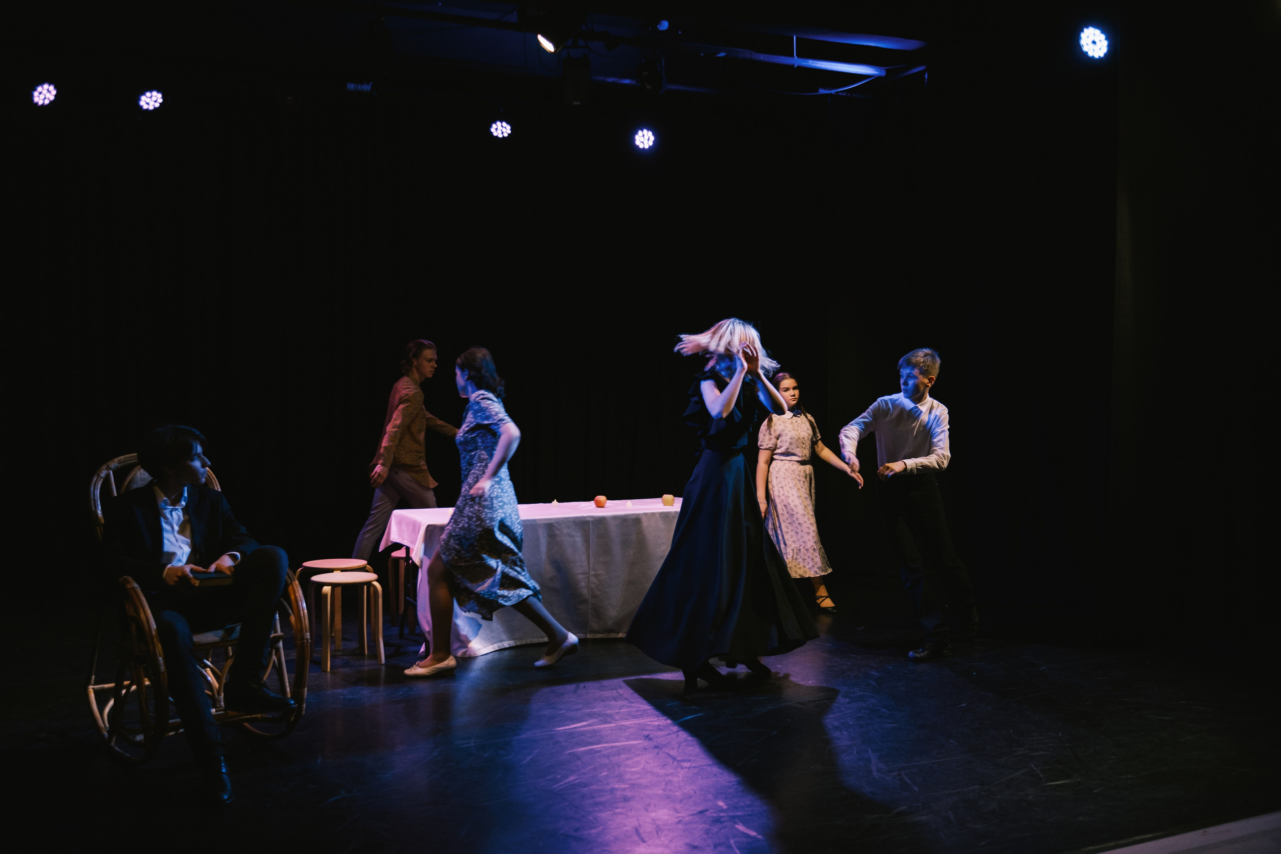 Детская театральная студия «Ирбис», спектакль. Репортажный и портретный фотограф в Москве Илья Спиридонов