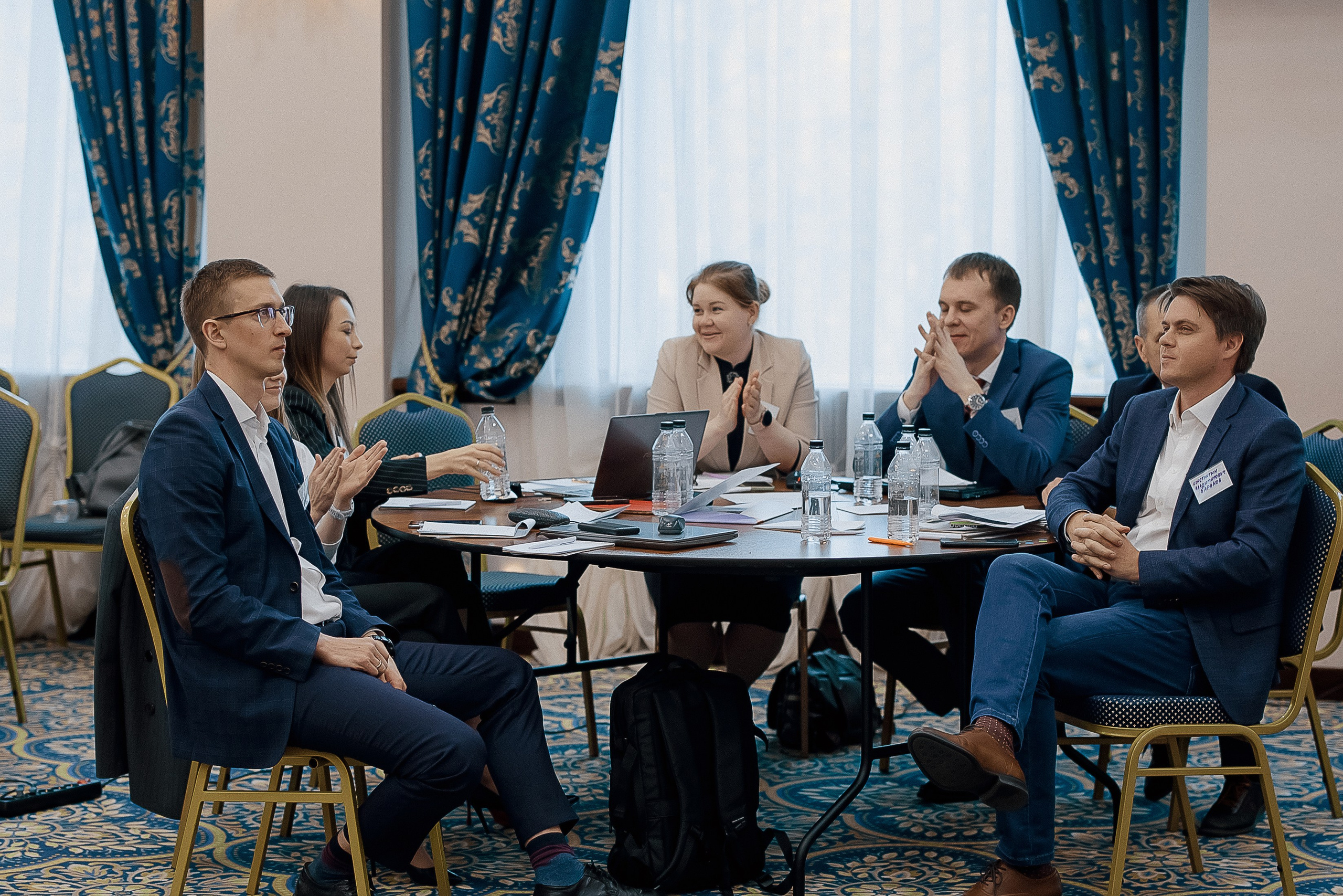 Конференция. Свадебный фотограф